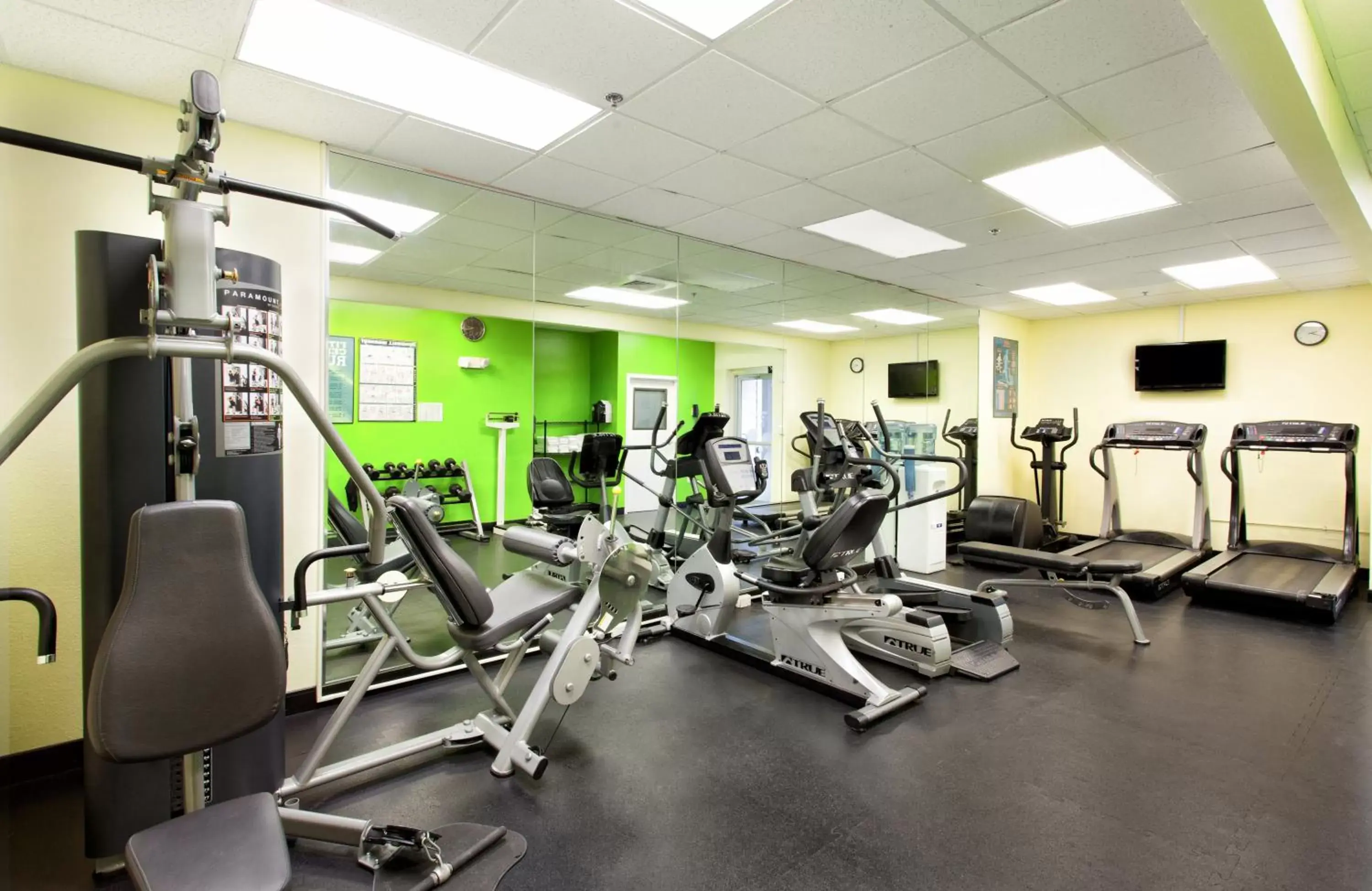 Fitness centre/facilities, Fitness Center/Facilities in Holiday Inn Resort Orlando Suites - Waterpark, an IHG Hotel