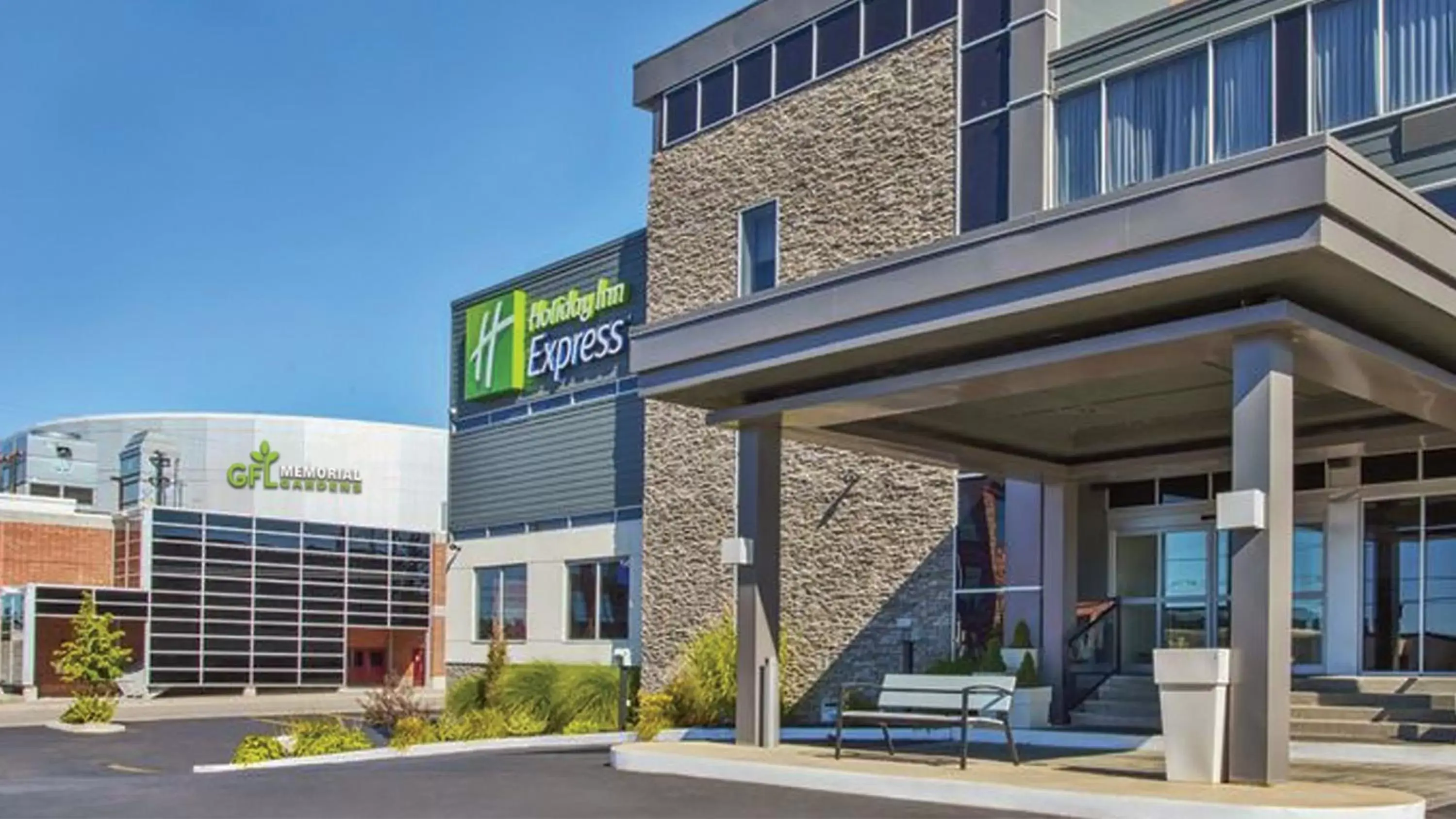 Property Building in Holiday Inn Express - Sault Ste. Marie, an IHG Hotel