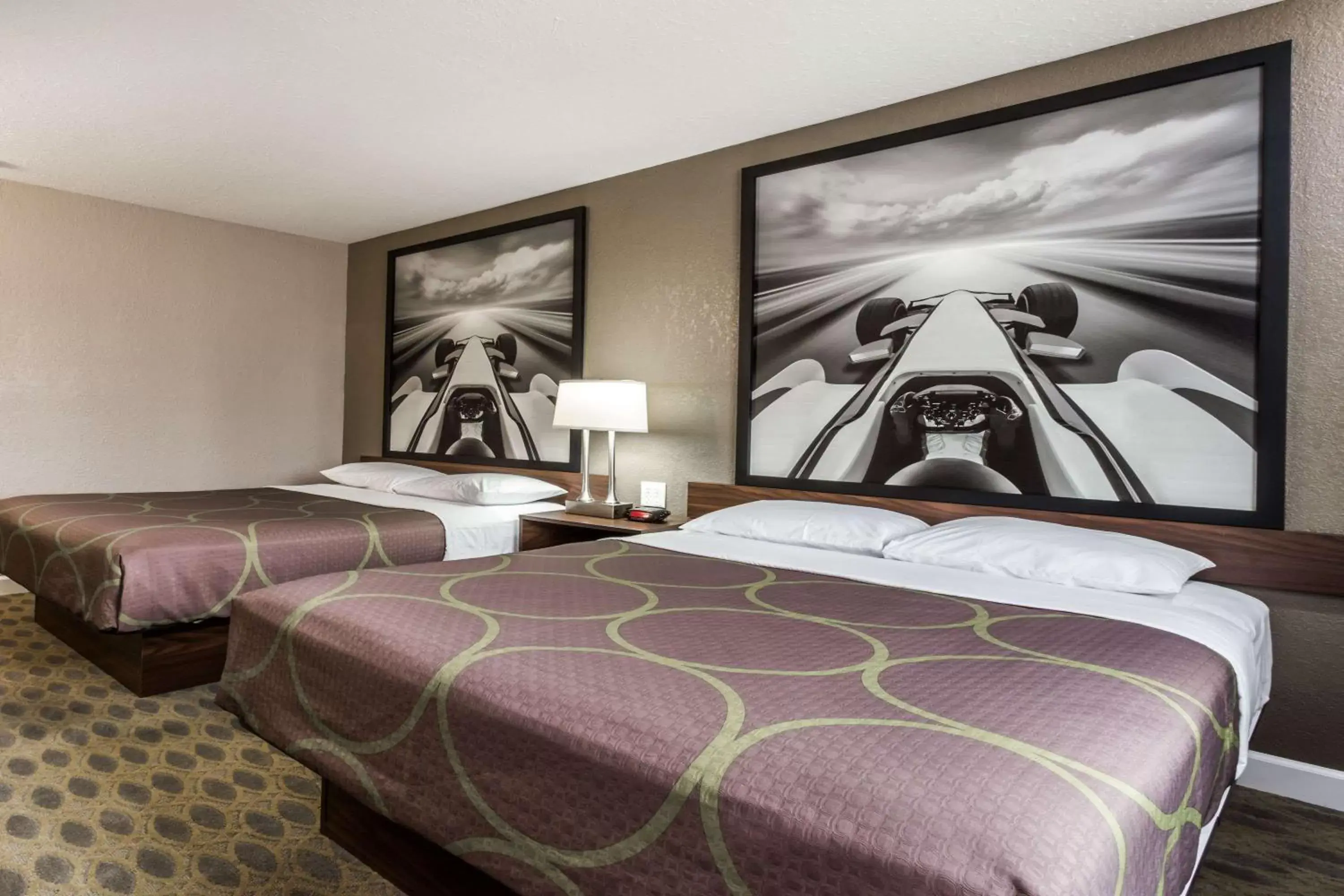 Photo of the whole room, Bed in Super 8 by Wyndham Willows Photo of the whole room, Bed in Super 8 by Wyndham Willows