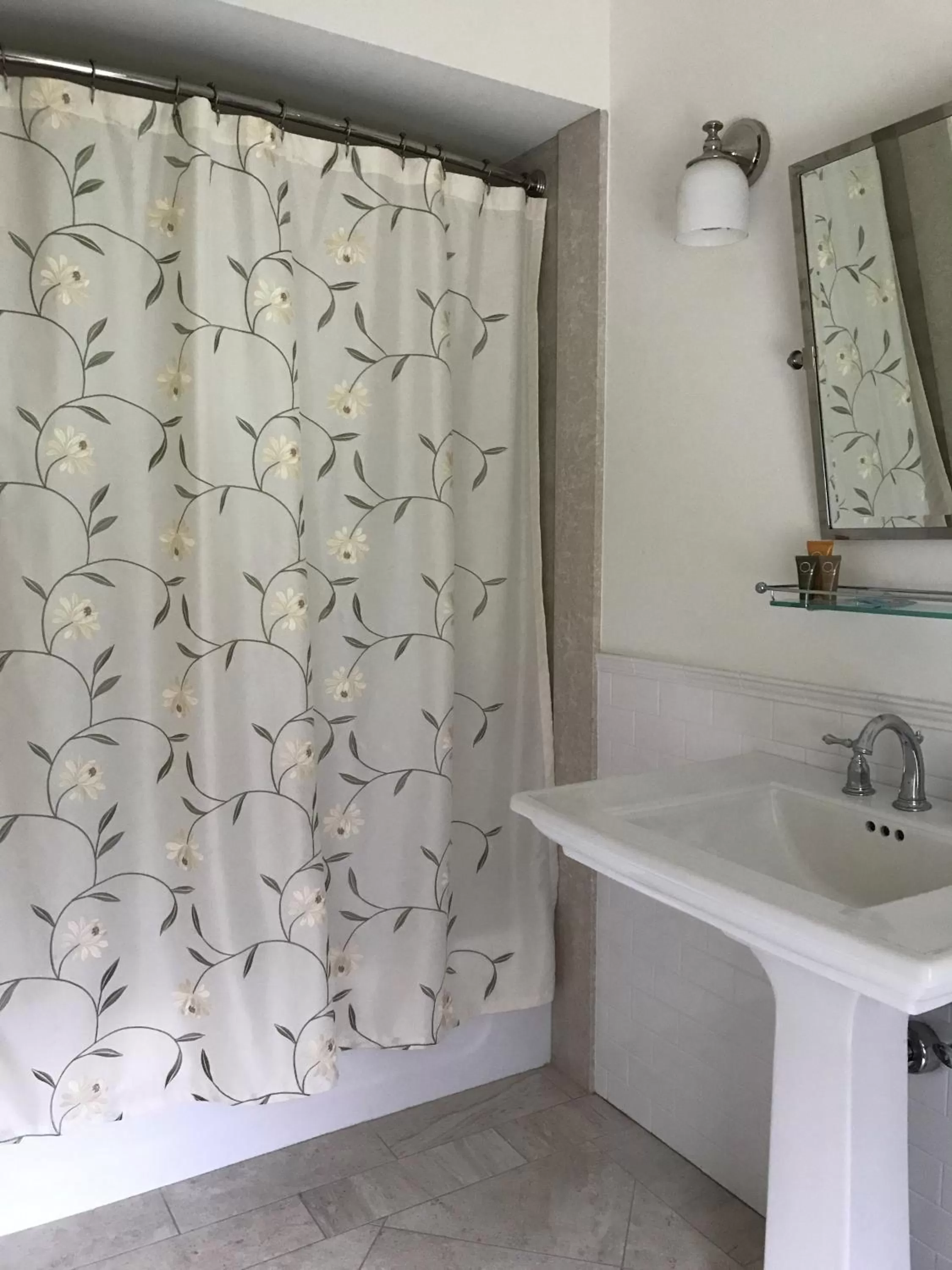 Bathroom in The Old Lyme Inn