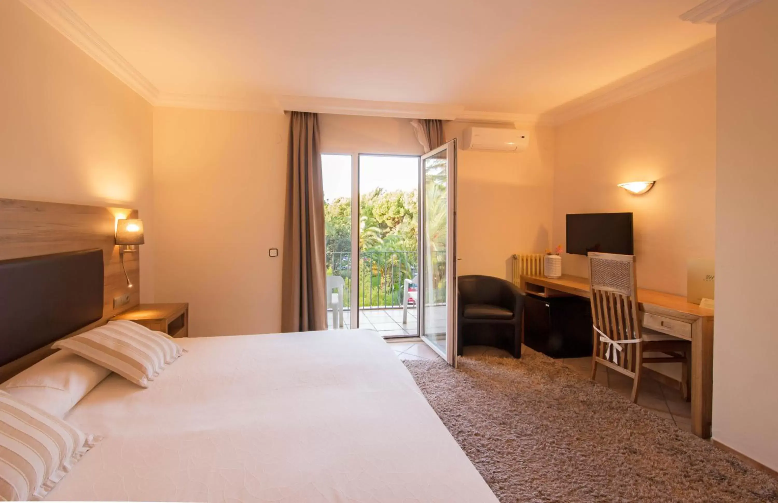 Standard Double or Twin Room in Hotel Cap Roig by Brava Hoteles