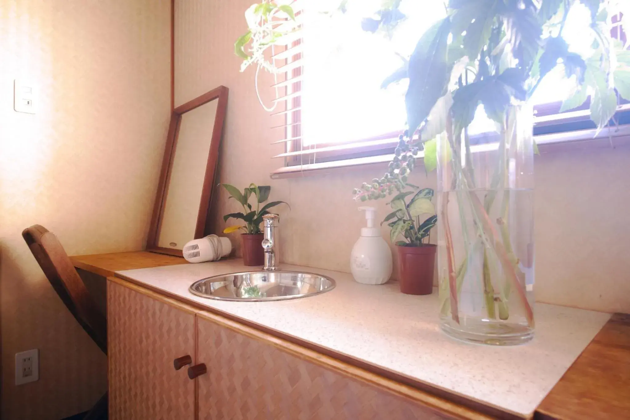 Photo of the whole room, Kitchen/Kitchenette in Hostel Casa Noda Nagasaki