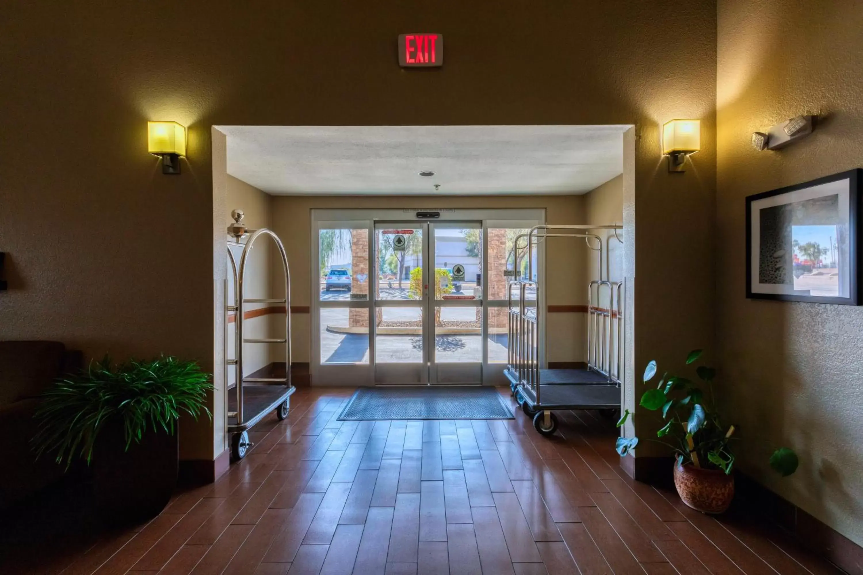 Lobby or reception in Surestay Plus Hotel by Best Western Superstition Springs