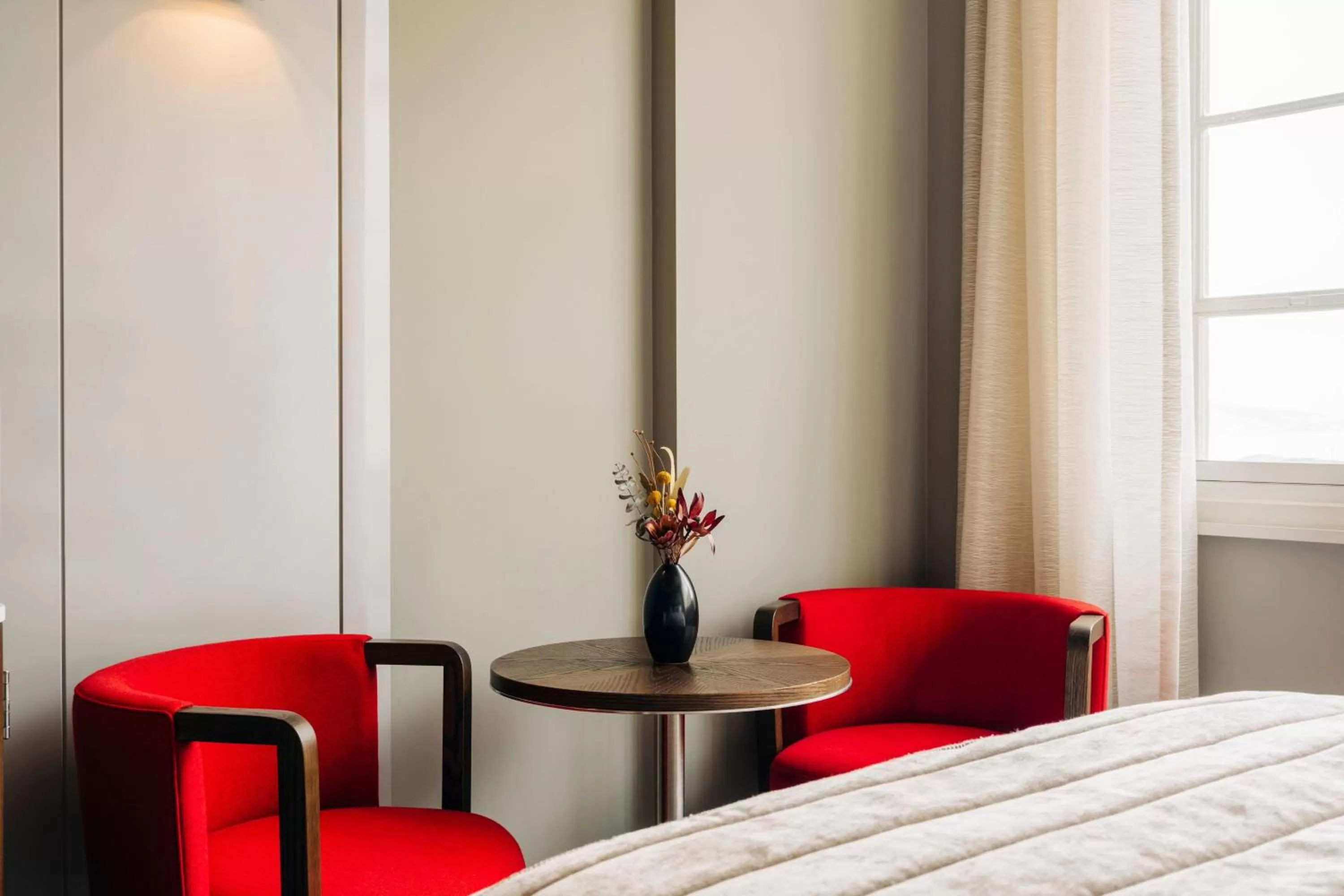 Photo of the whole room, Bed in The Tasman, a Luxury Collection Hotel, Hobart