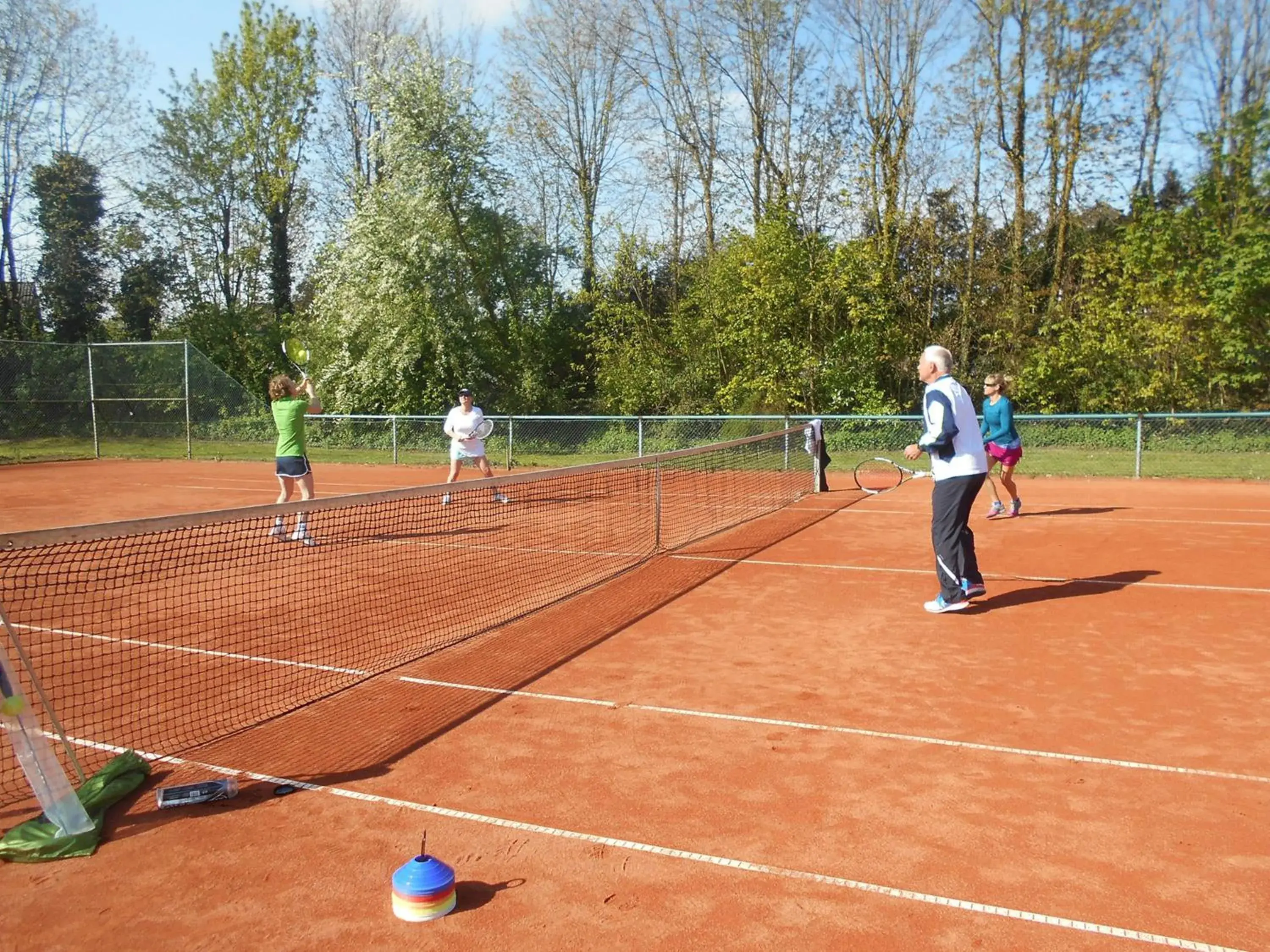 Tennis court, Tennis/Squash in Sport- und Tagungshotel De Poort