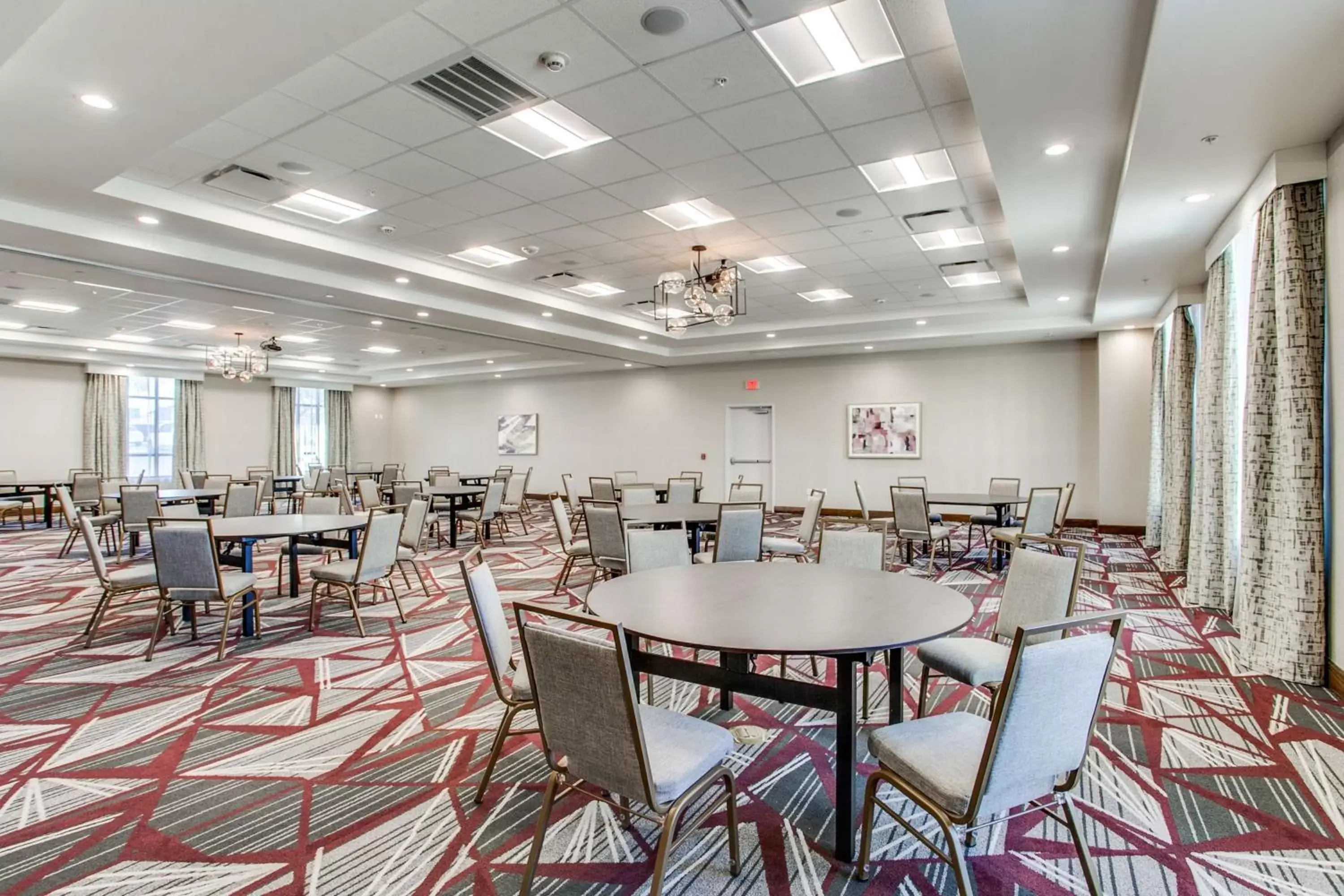 Meeting/conference room, Restaurant/Places to Eat in Hilton Garden Inn Dallas-Central Expy/North Park Area, Tx