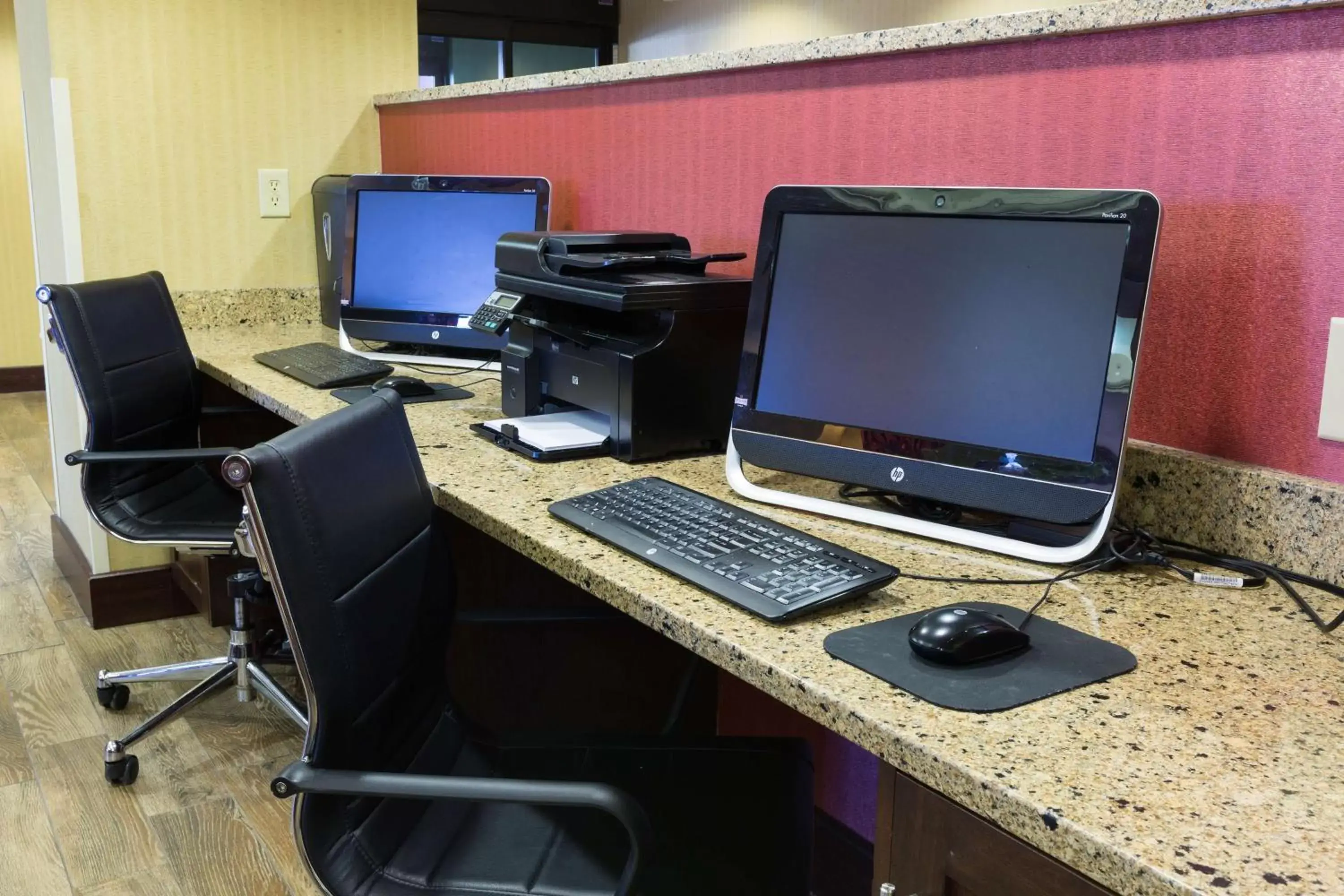 Business facilities, Business Area/Conference Room in Hampton Inn Washington