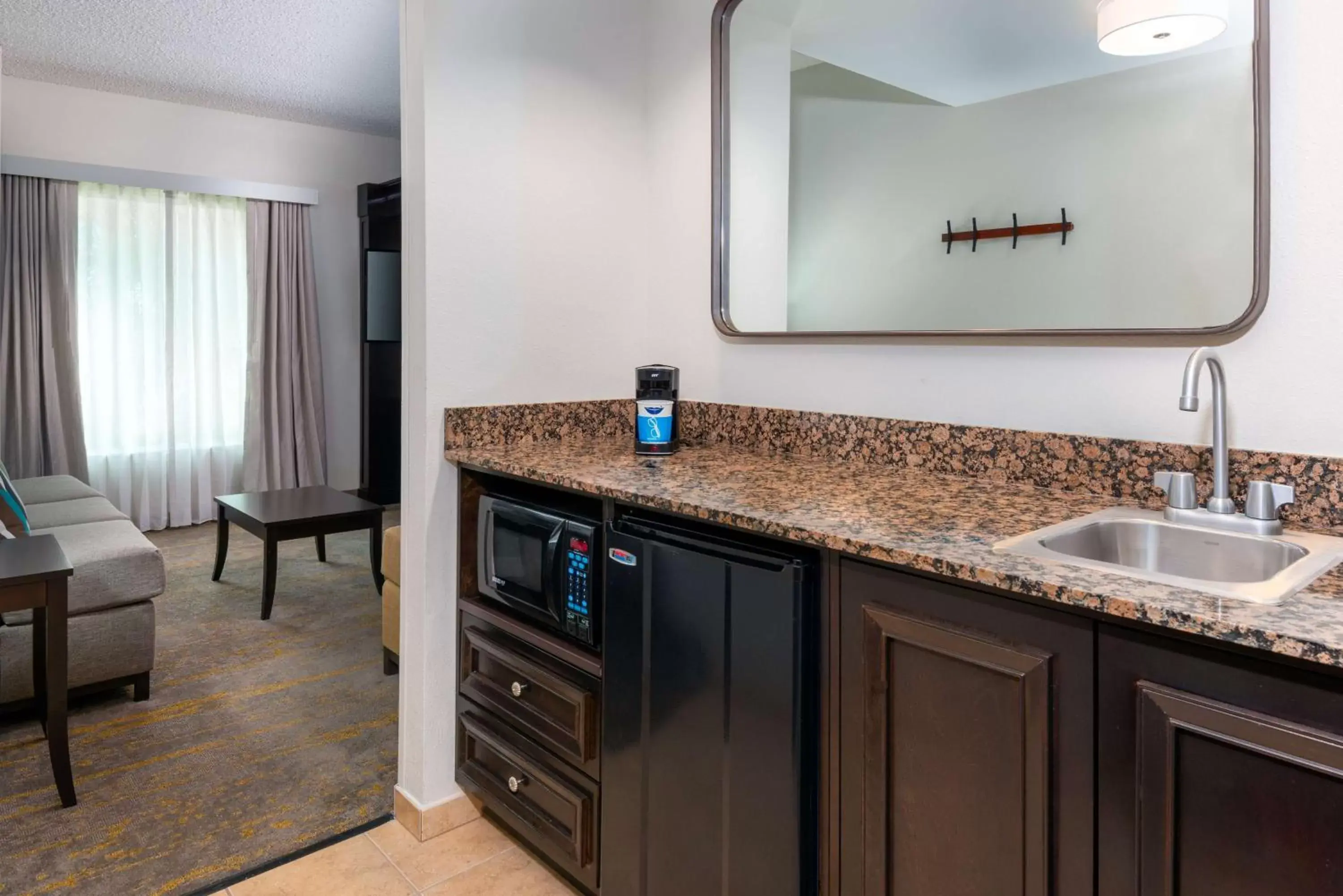 Bedroom, Bathroom in Hampton Inn and Suites Sarasota/Lakewood Ranch