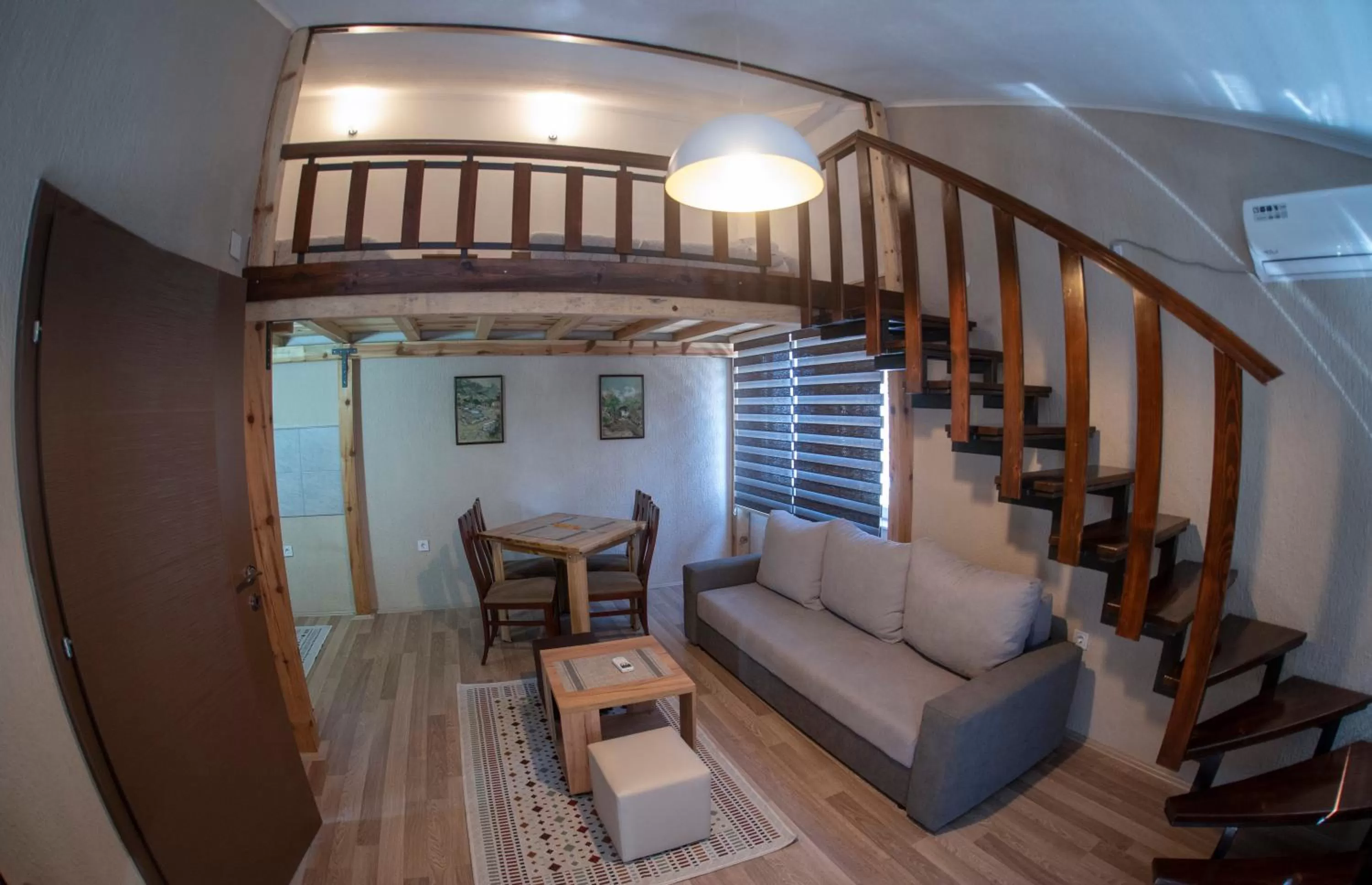 DIONIS Rooms & Apartments