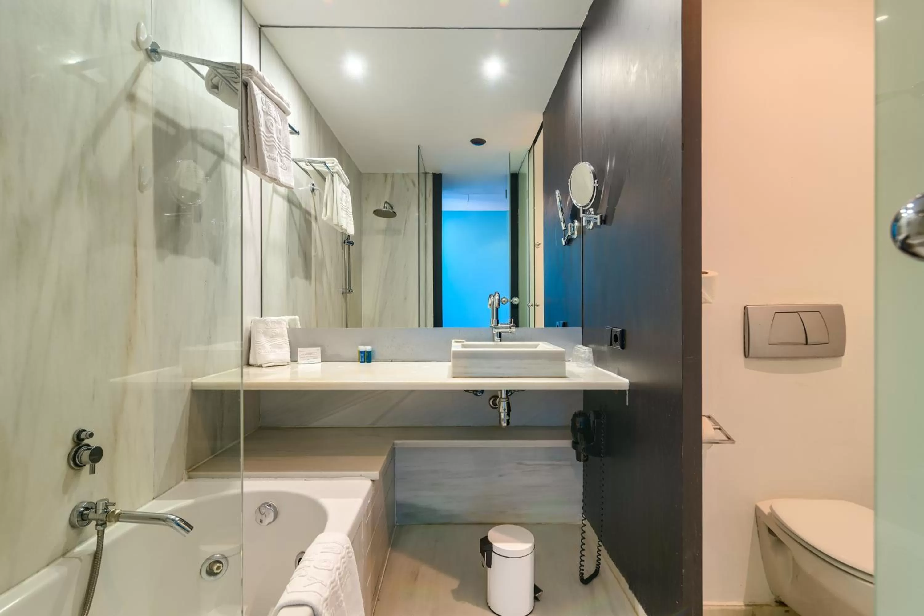 Bathroom in Sea You Hotel Port Valencia