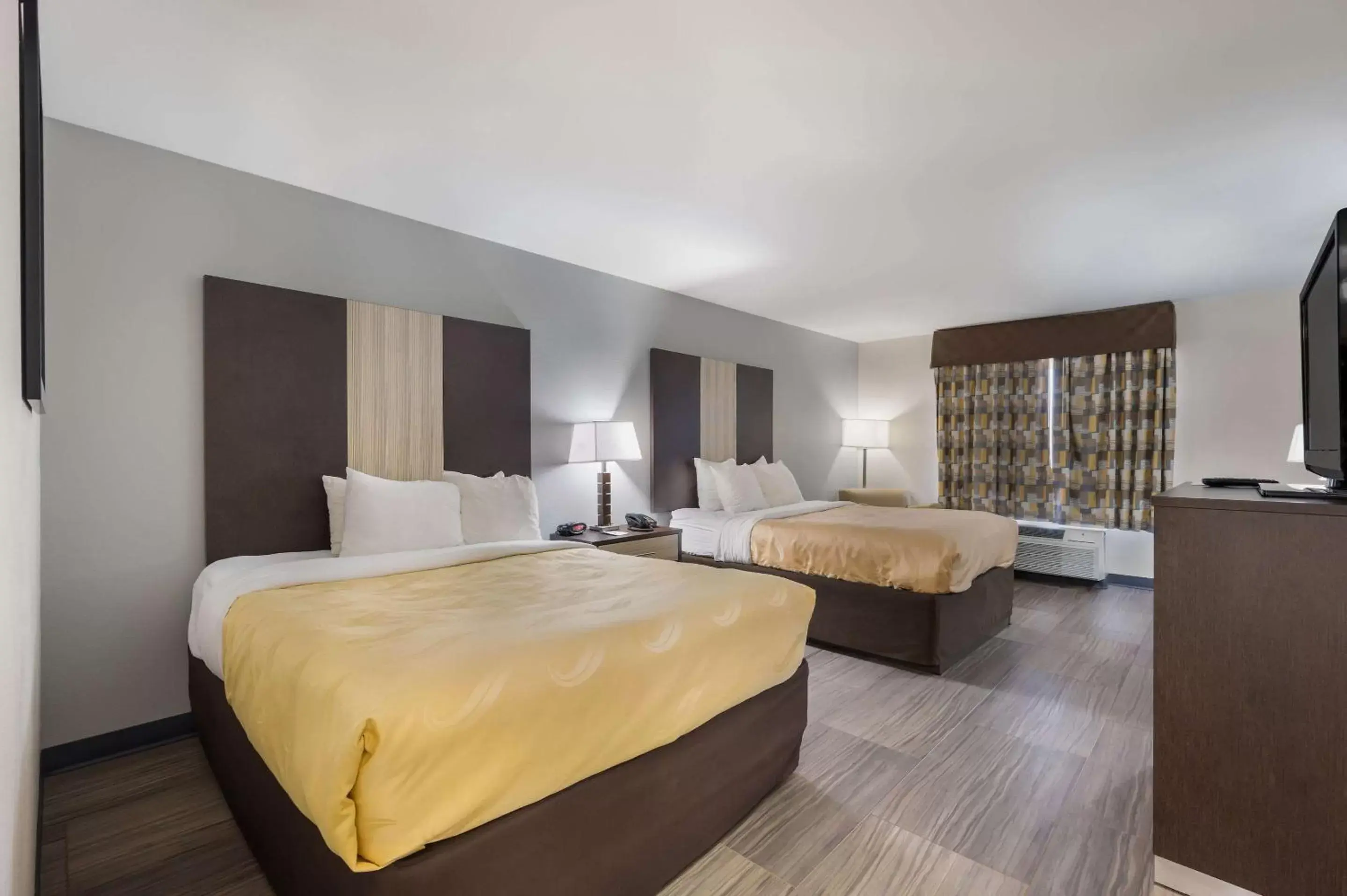 Photo of the whole room, Bed in Quality Inn & Suites Huntsville Research Park Area Photo of the whole room, Bed in Quality Inn & Suites Huntsville Research Park Area