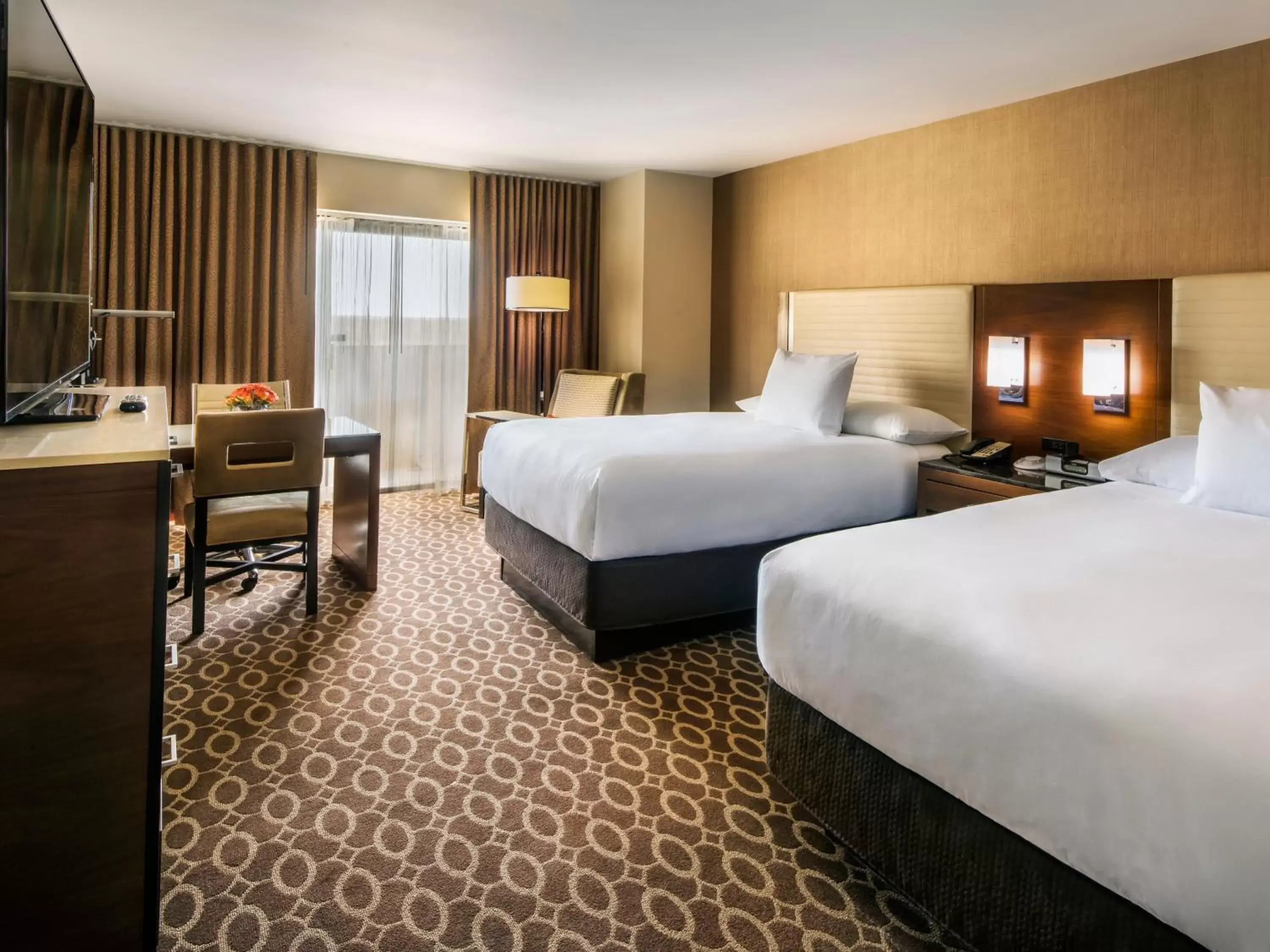 Double Room with Two Double Beds and Balcony in Hyatt Regency O'Hare Chicago