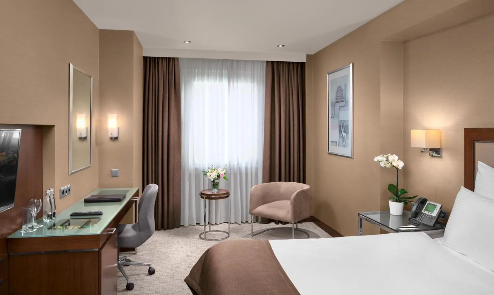 Bedroom, Bed in Occidental Ankara