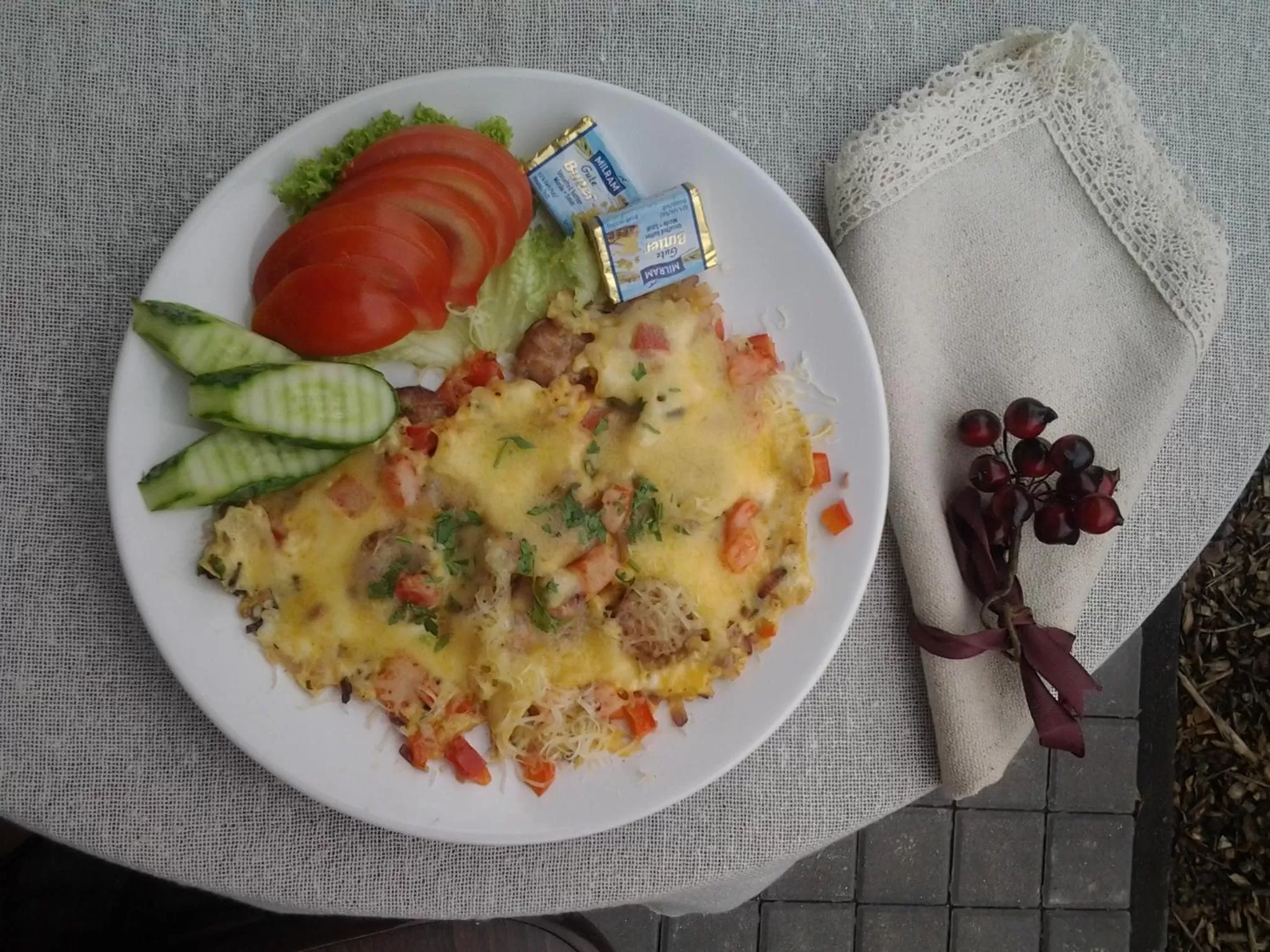 Breakfast in Country Court