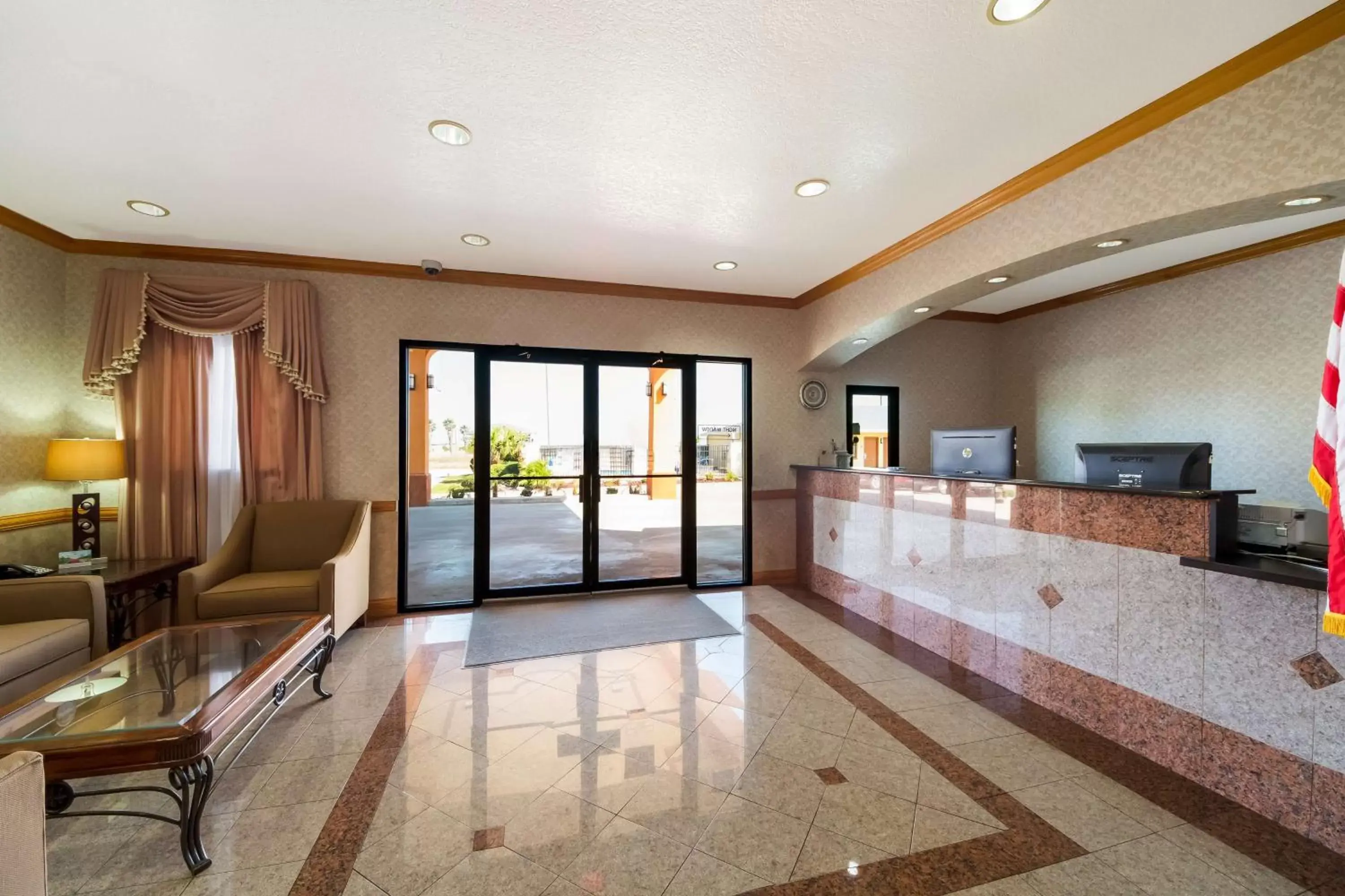 Lobby or reception, Lobby/Reception in SureStay Hotel by Best Western Falfurrias