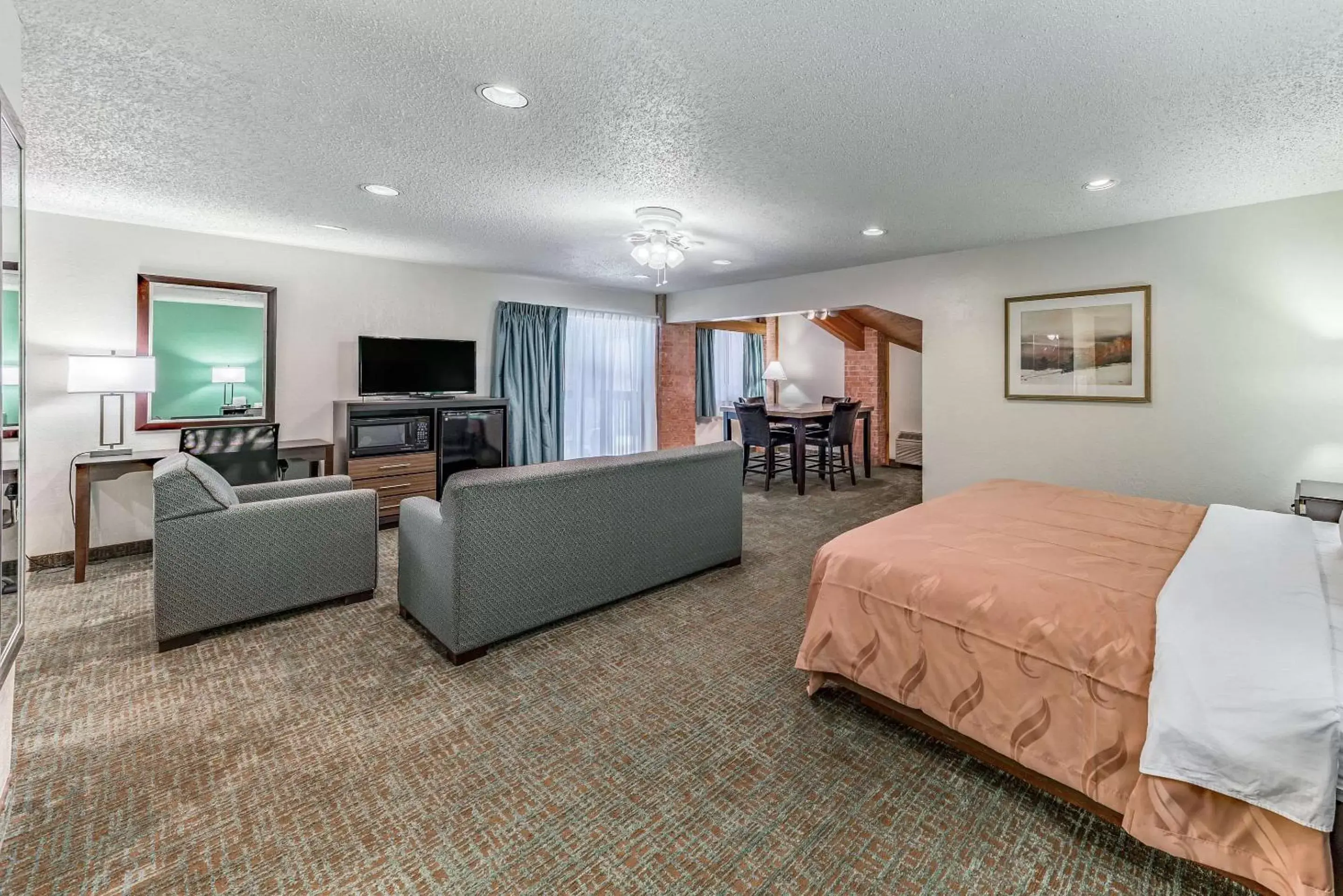 Photo of the whole room in Quality Inn Allen - Plano East