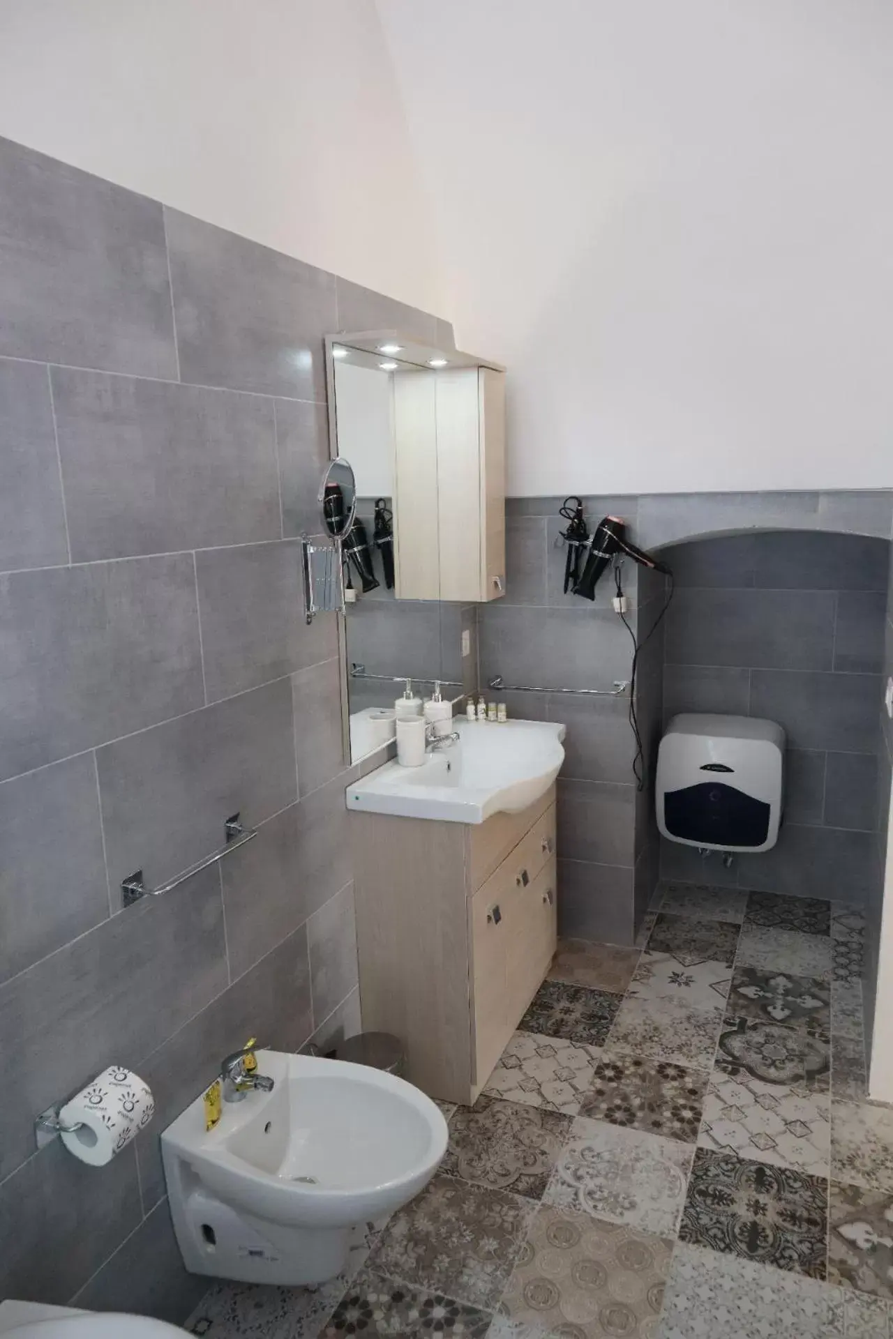 Toilet, Bathroom in Agriturismo Masseria Alberotanza