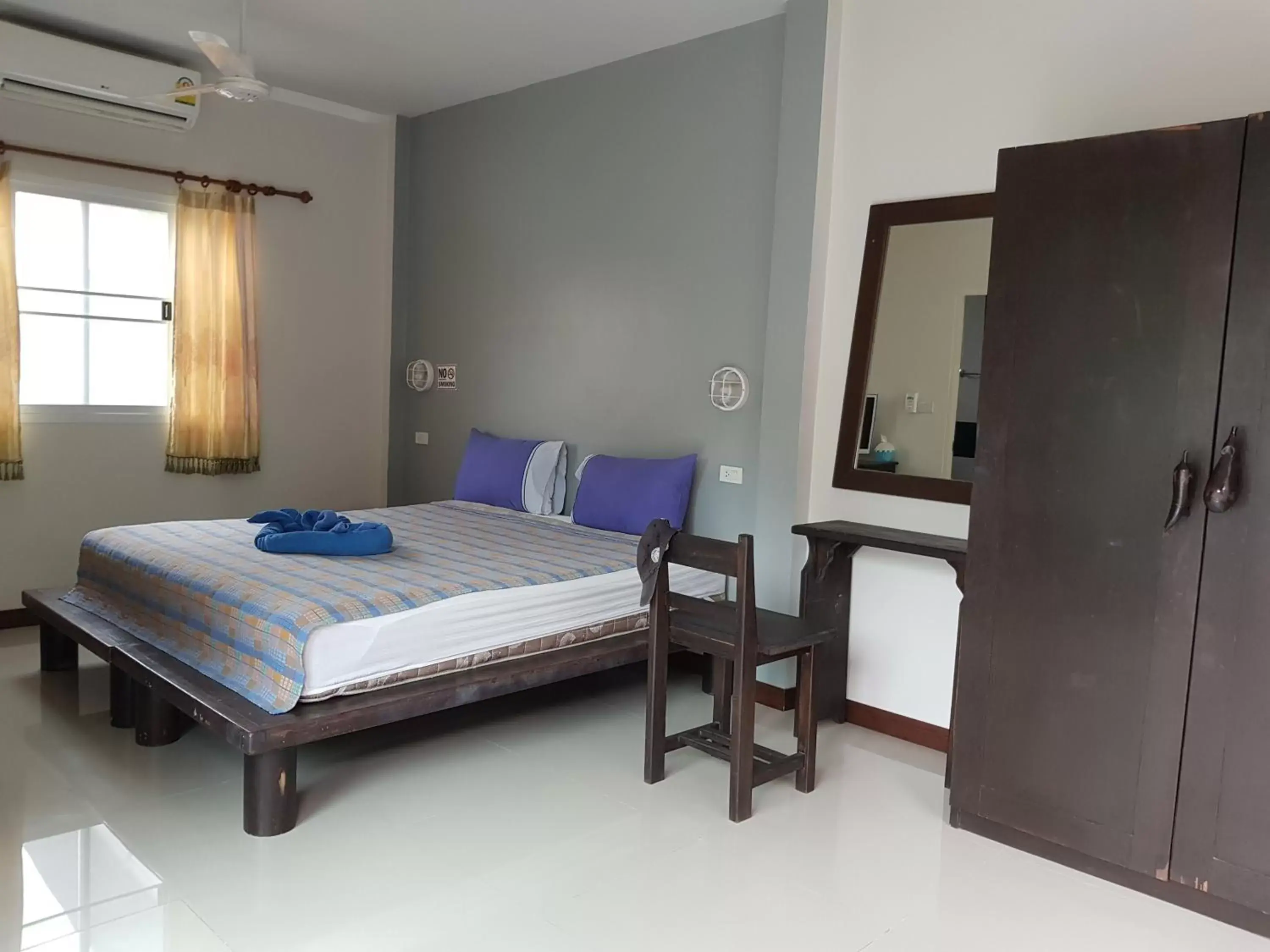 Bed in Khaolak Summer House Resort