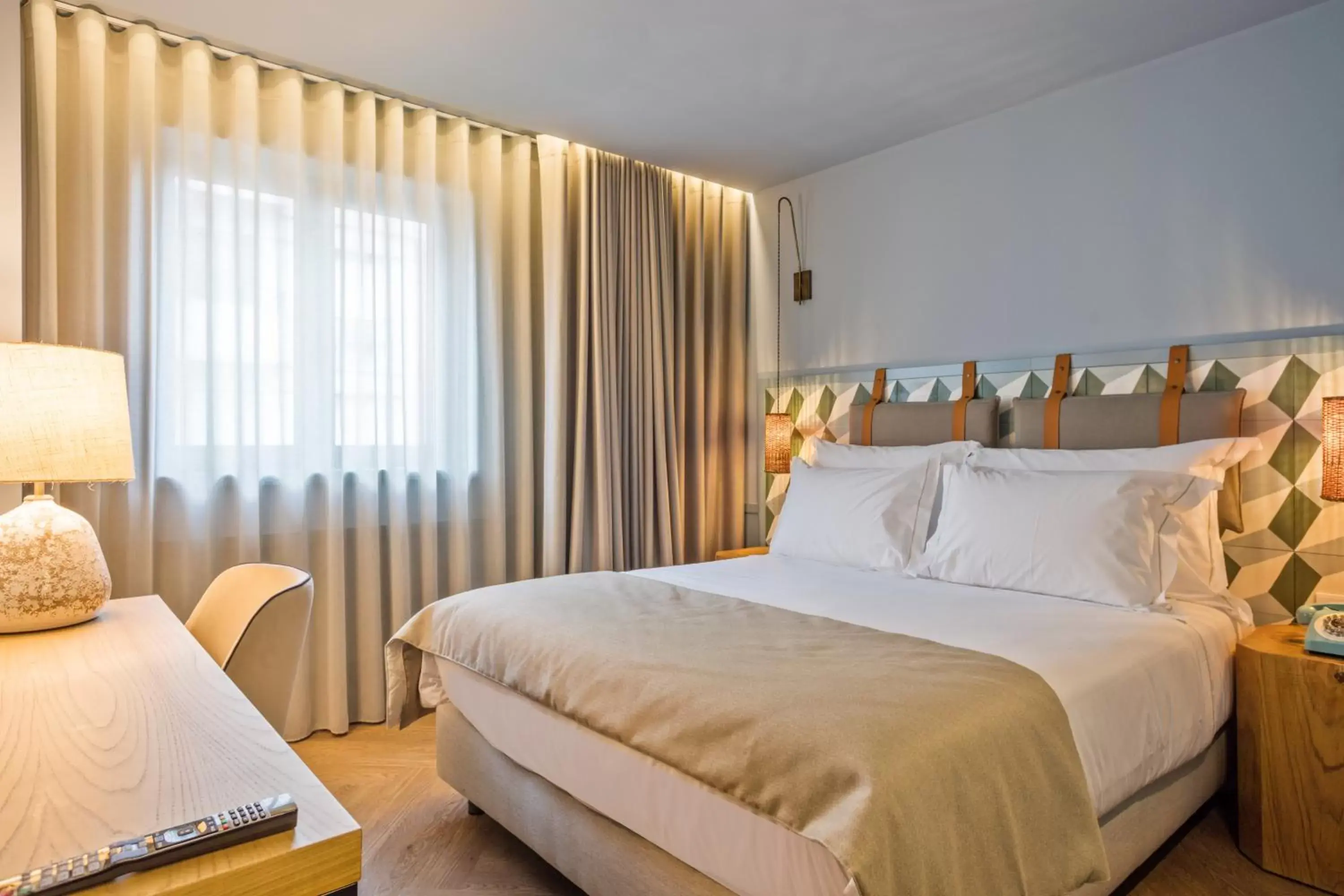 Area and facilities, Bed in Pur Oporto Boutique Hotel by actahotels