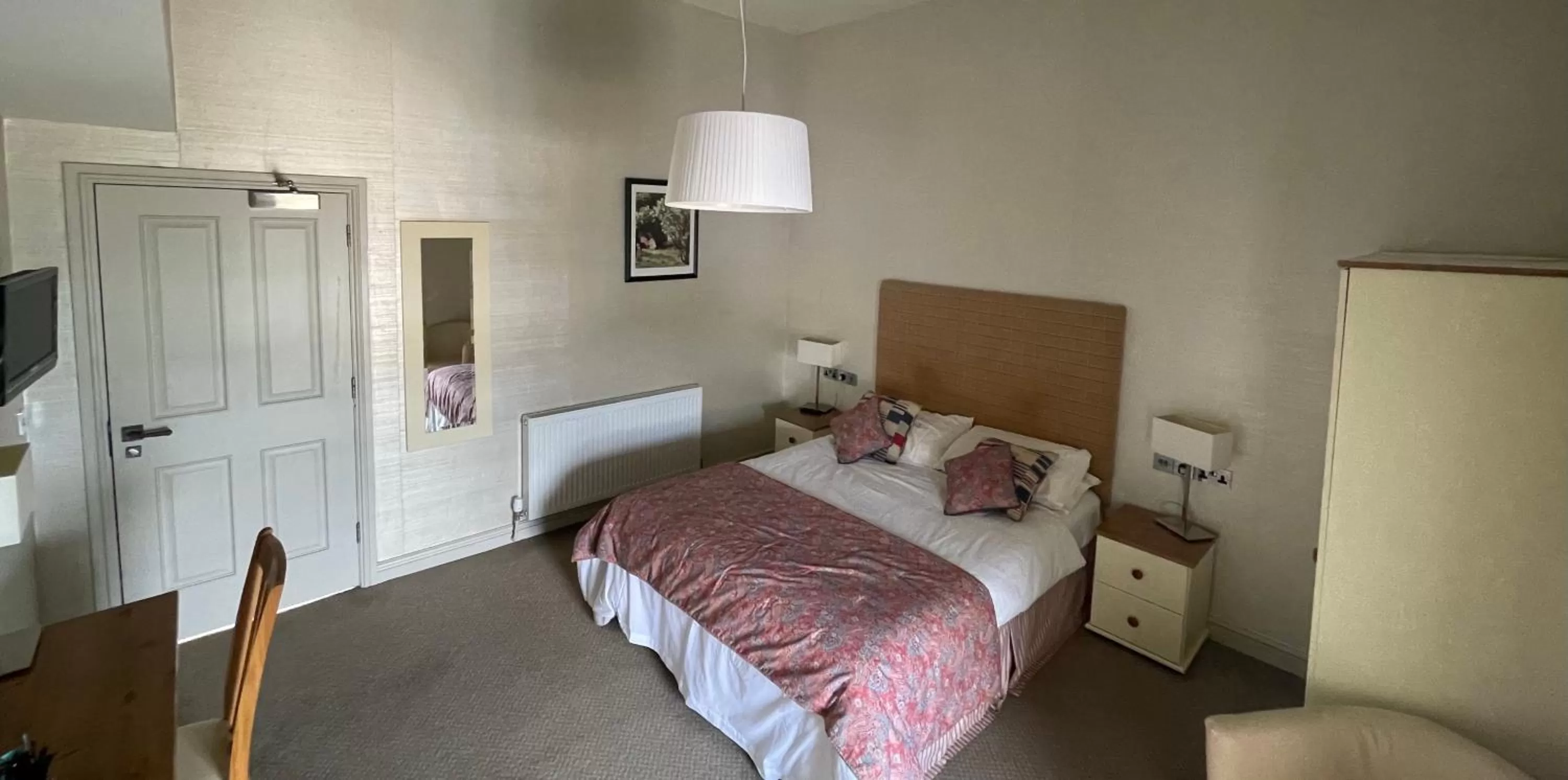 Bedroom, Bed in Garddfon Inn