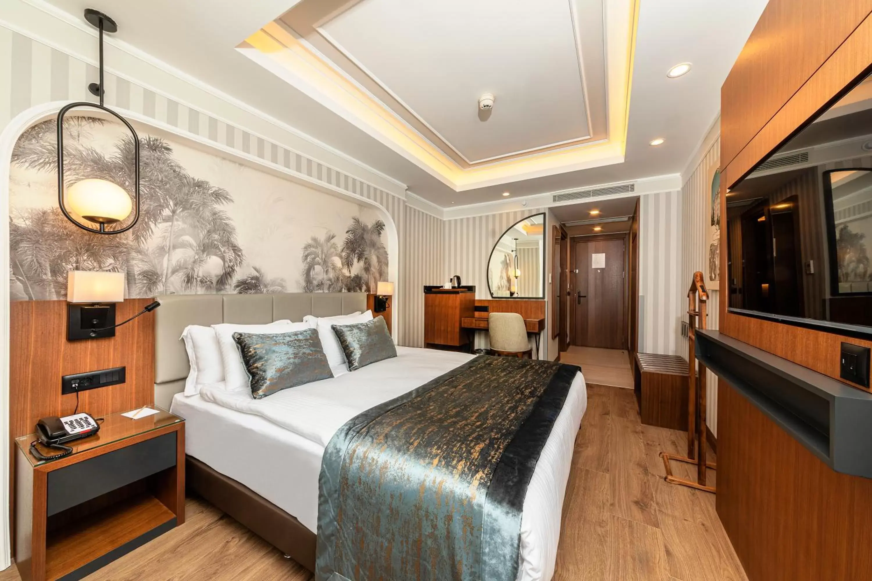 Bedroom, Bed in Mukarnas Pera Hotel