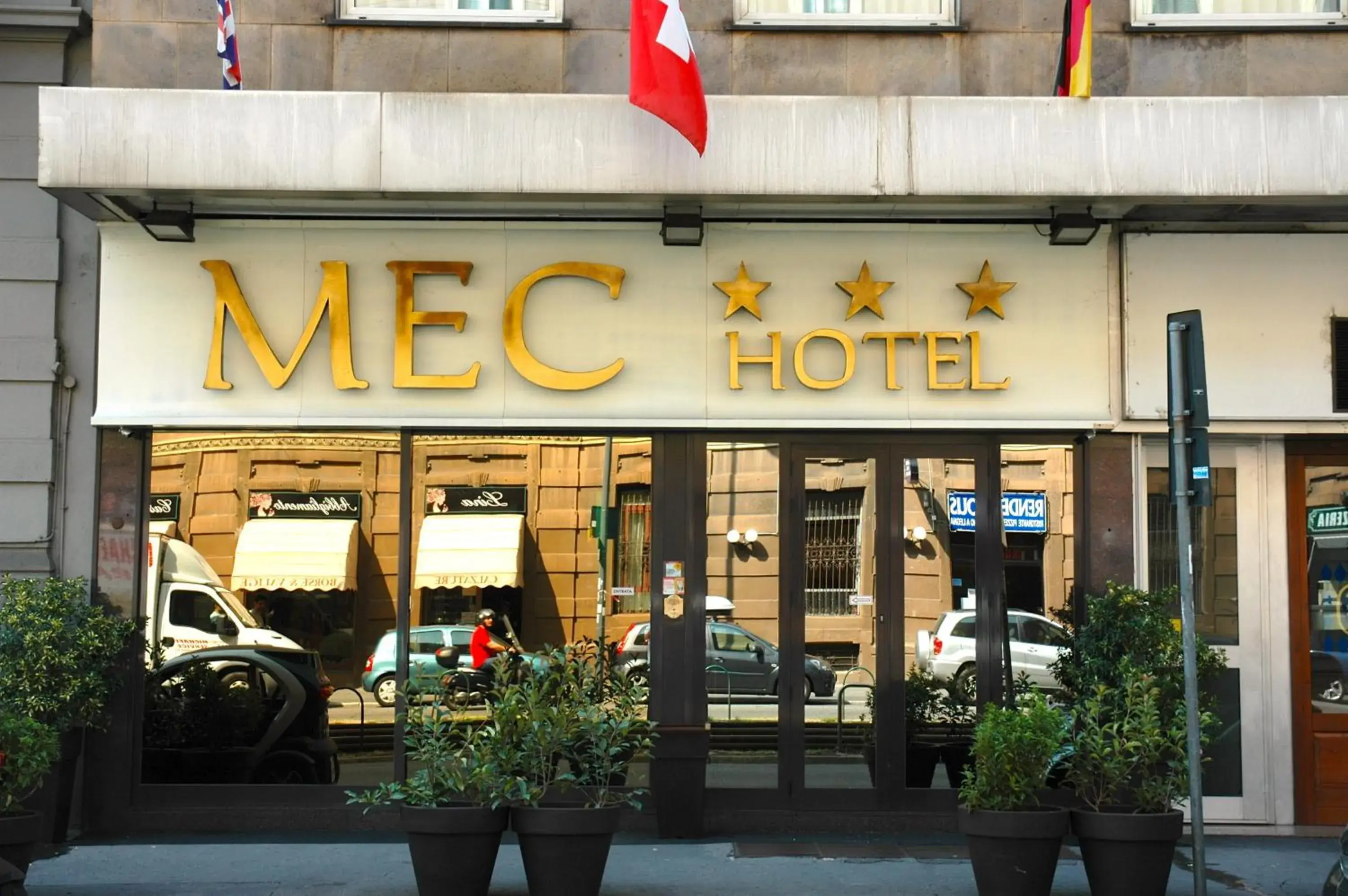 Facade/entrance in Hotel Mec