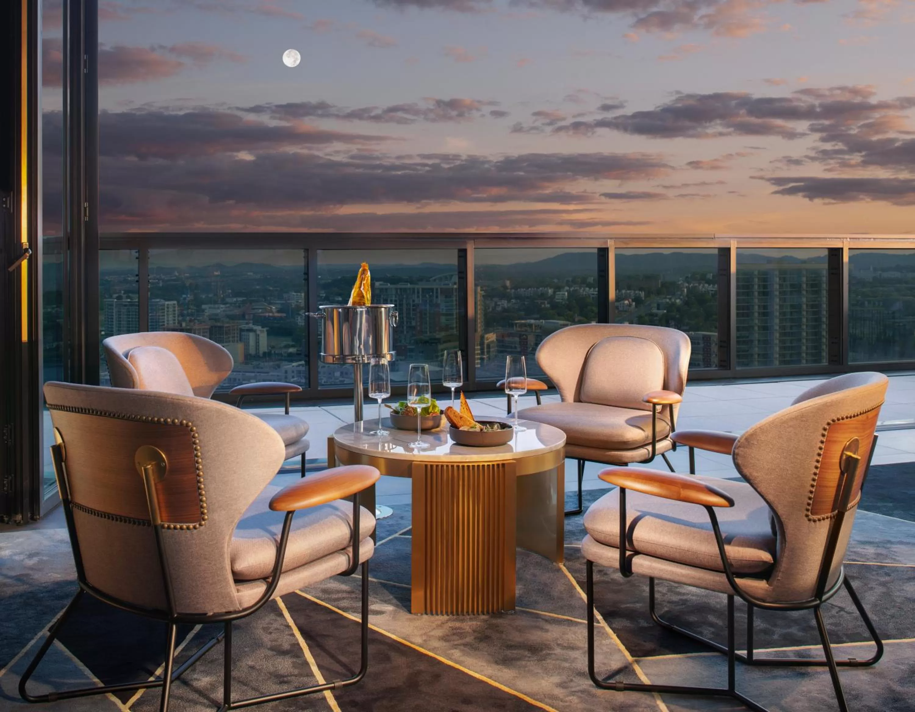 Restaurant/places to eat in Grand Hyatt Nashville