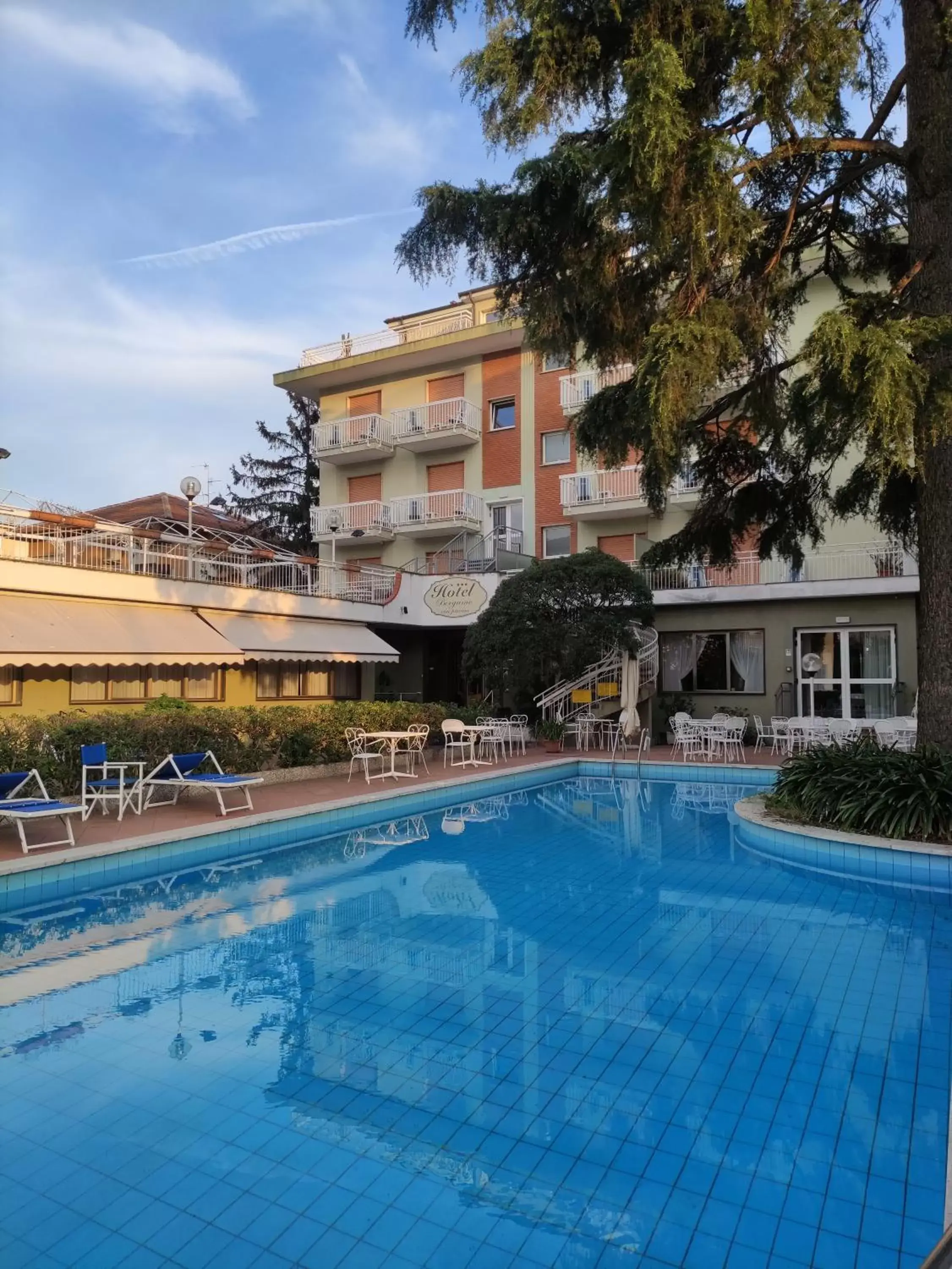 Swimming Pool in Hotel Bergamo Mare Mhotelsgroup