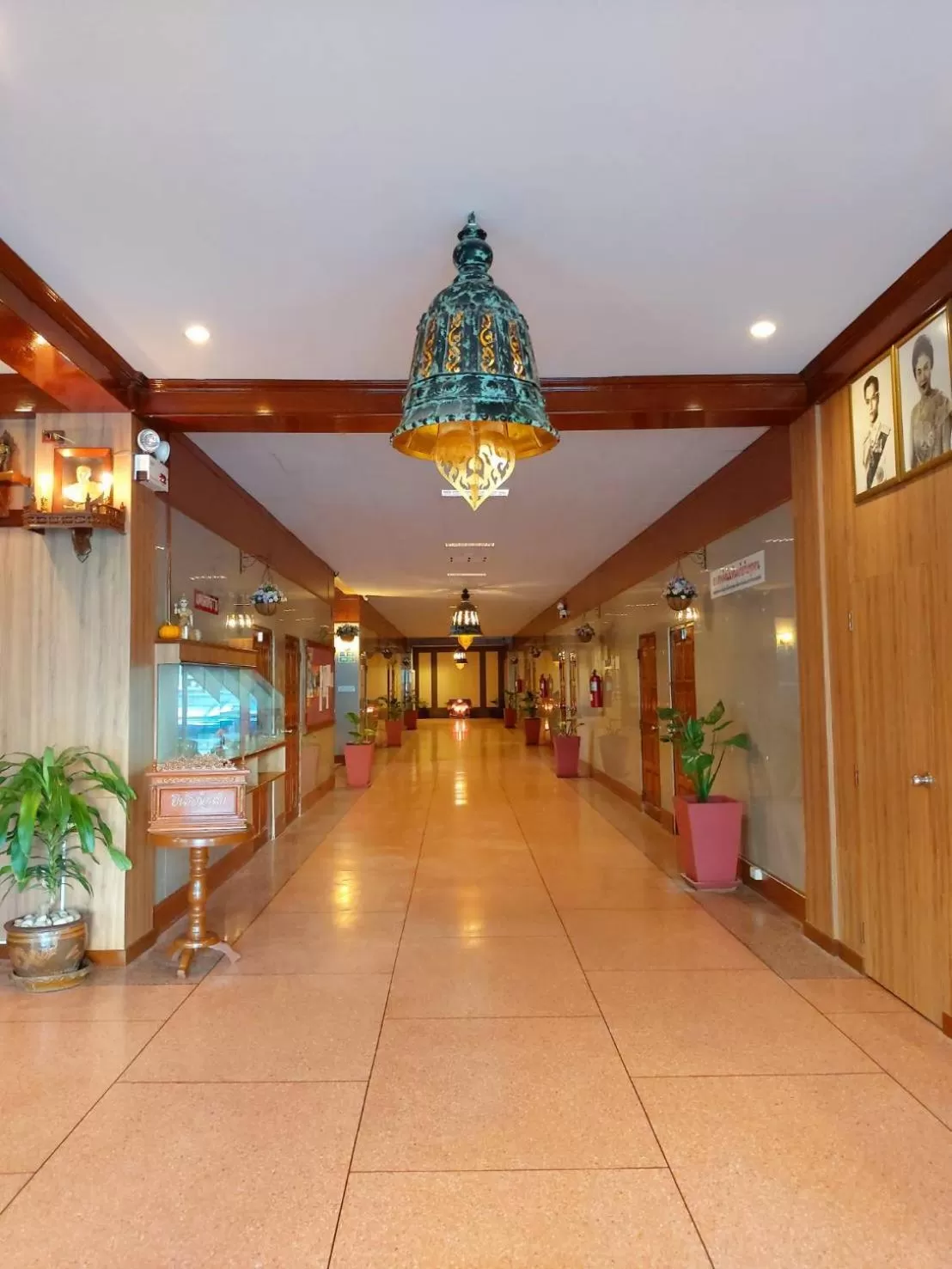Lobby or reception in Suriwong Chumphon Hotel