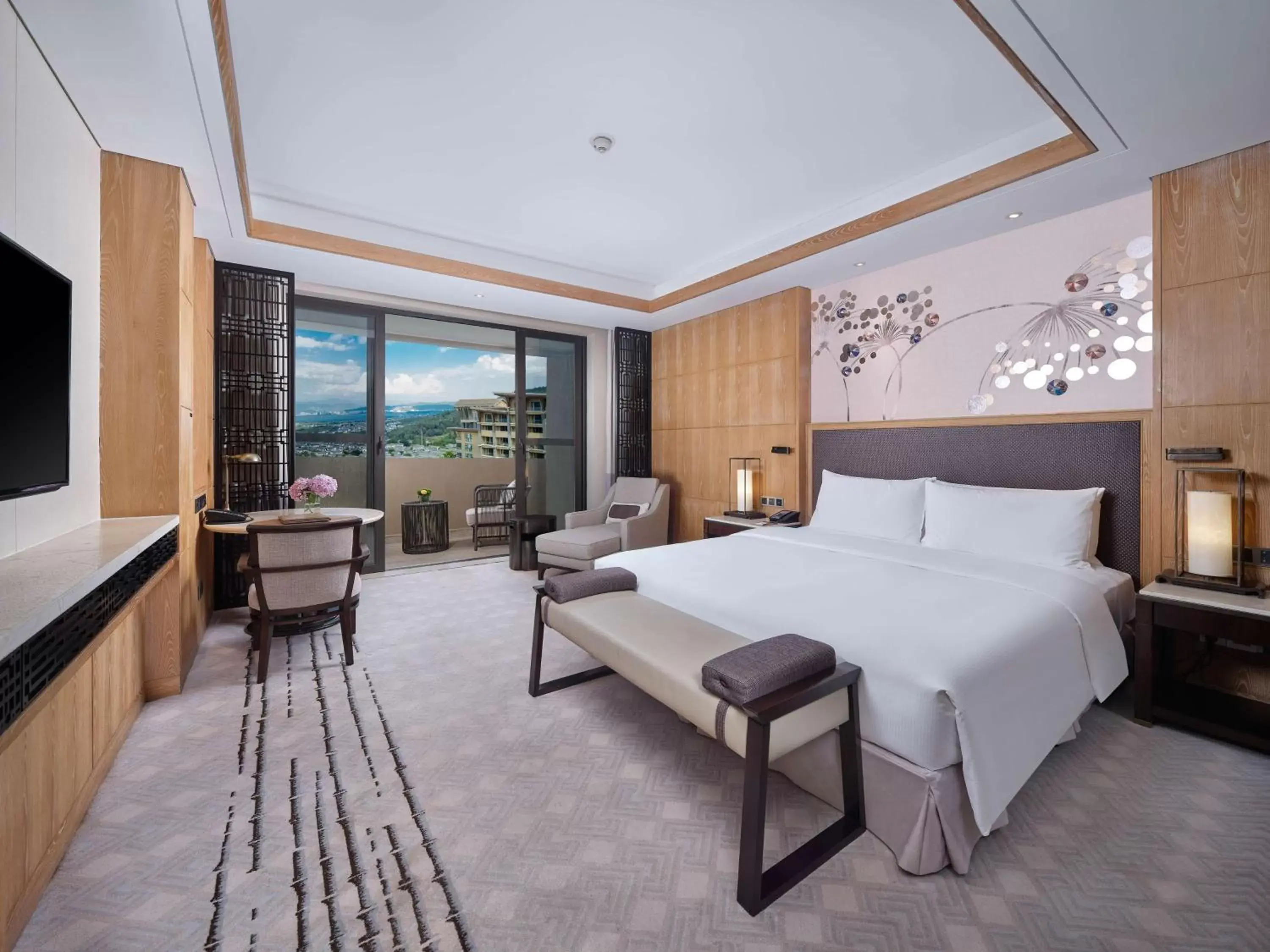 Bed in Hilton Dali Resort & Spa Bed in Hilton Dali Resort & Spa