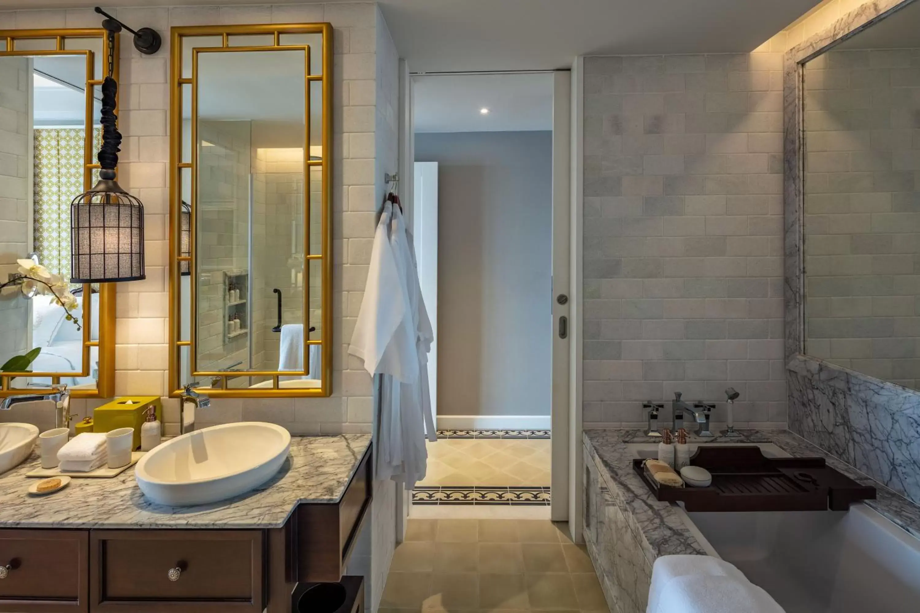 Bathroom in Mia Saigon – Luxury Boutique Hotel