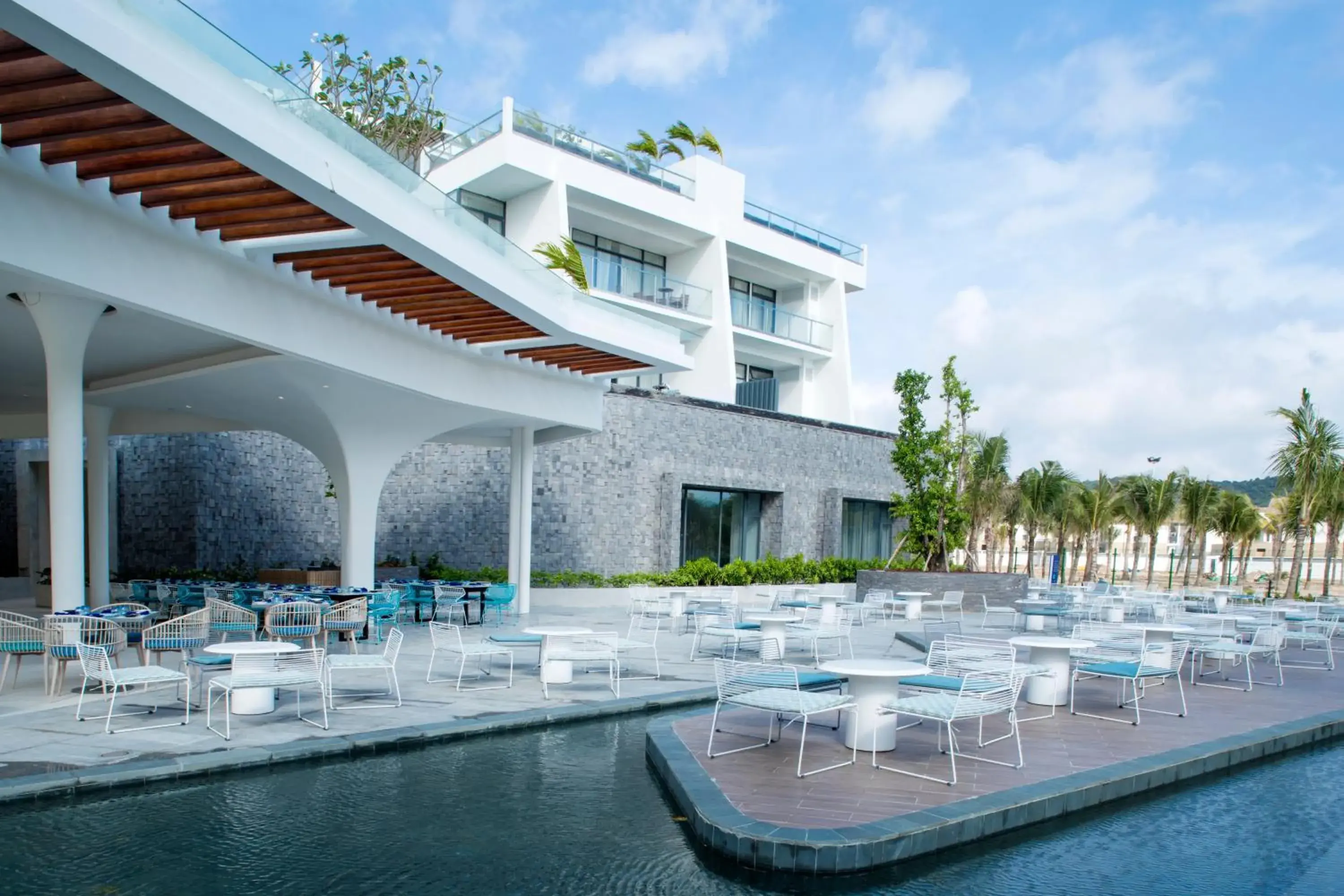 Restaurant/places to eat, Swimming Pool in Premier Residences Phu Quoc Emerald Bay Managed by Accor