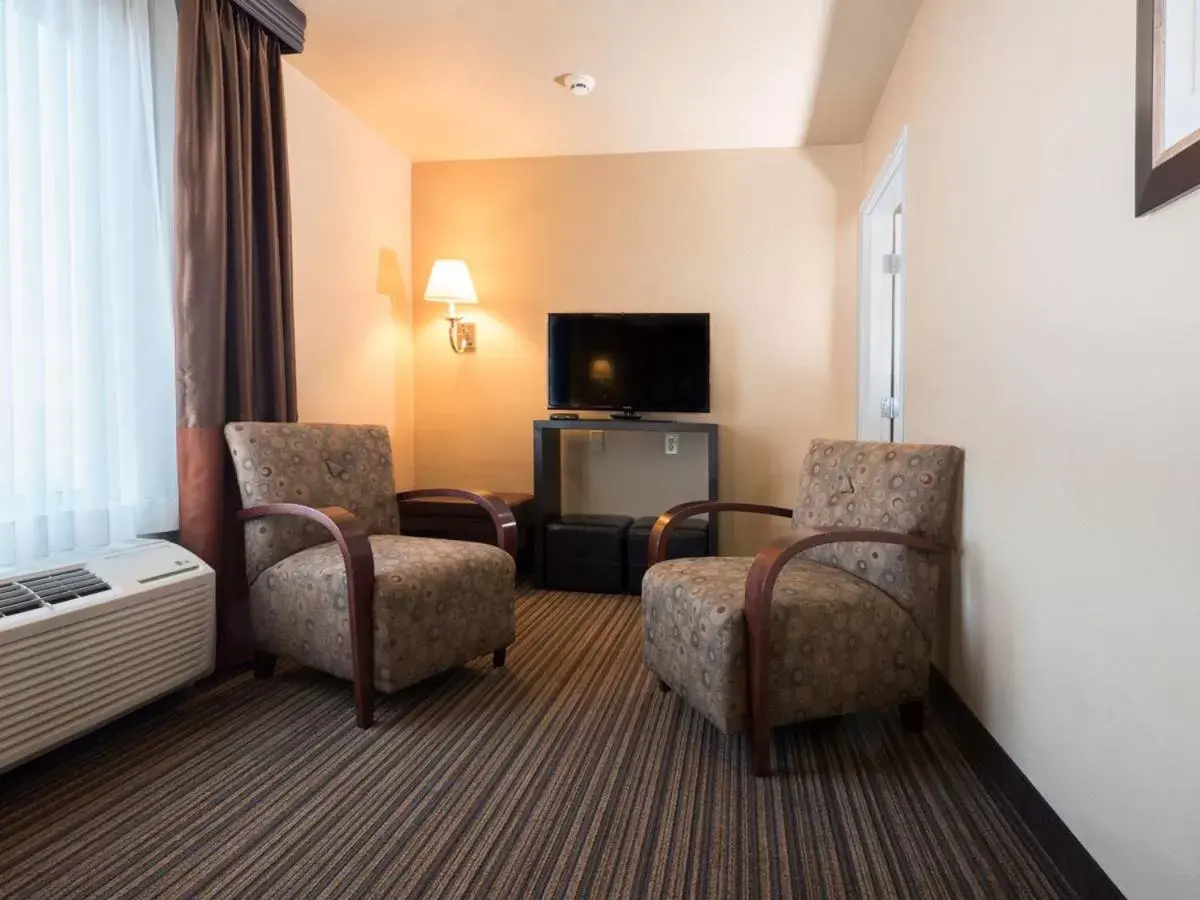 Seating Area in Best Western Plus Winslow Inn