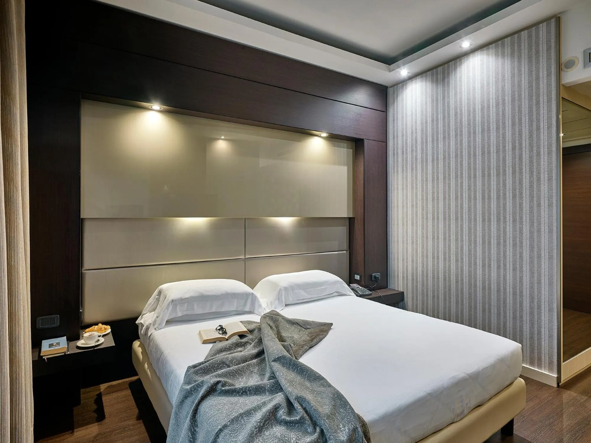 Deluxe Double Room - single occupancy in Winter Garden Hotel Bergamo Airport