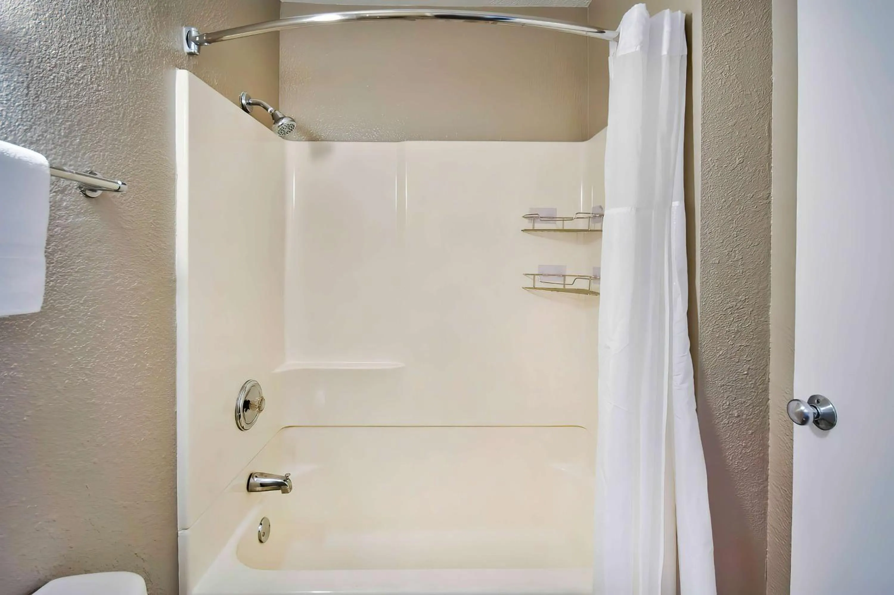 Bathroom in Motel 6-Vallejo, CA - Six Flags West