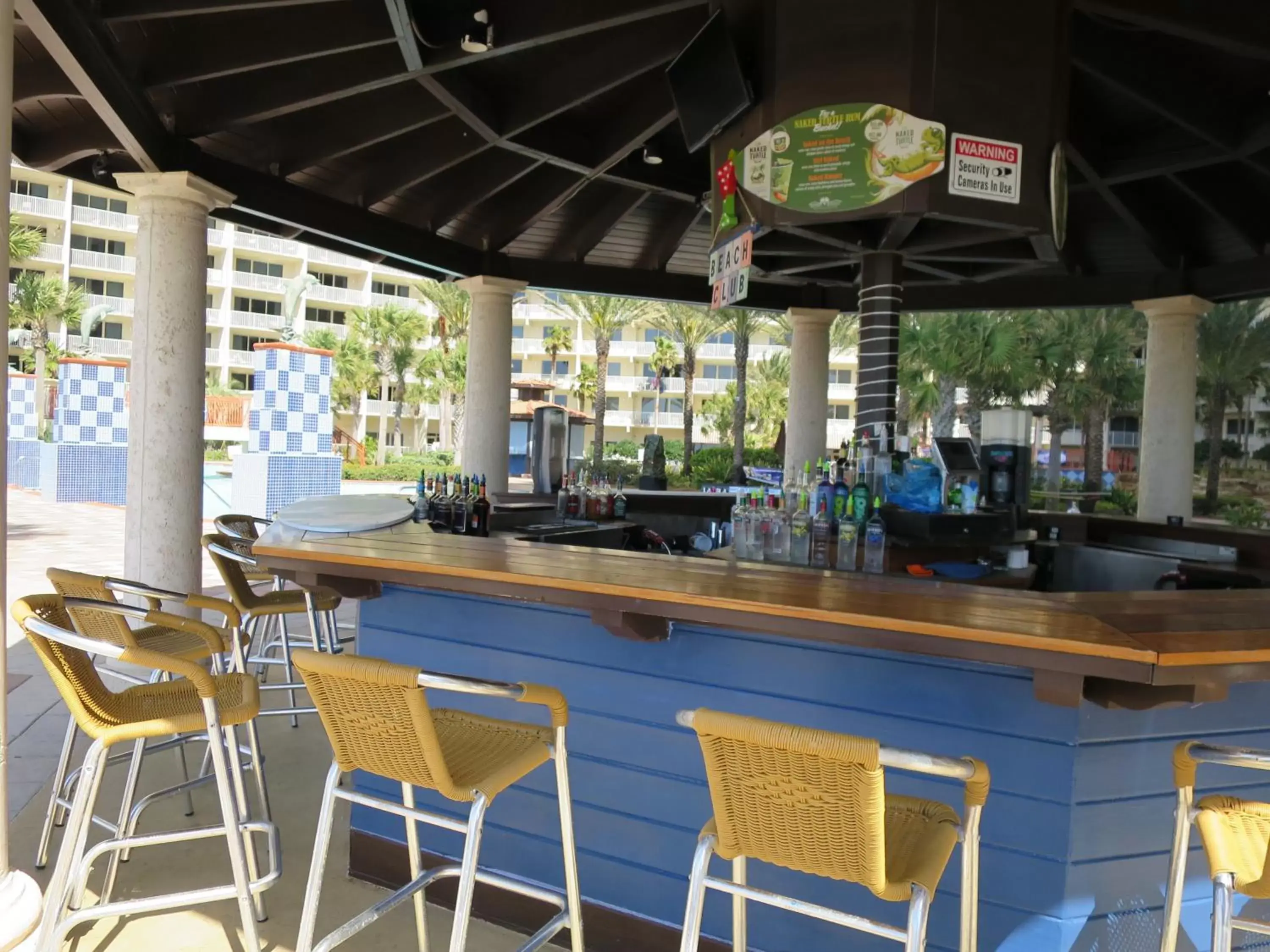 Lounge/Bar in Shores of Panama Resort