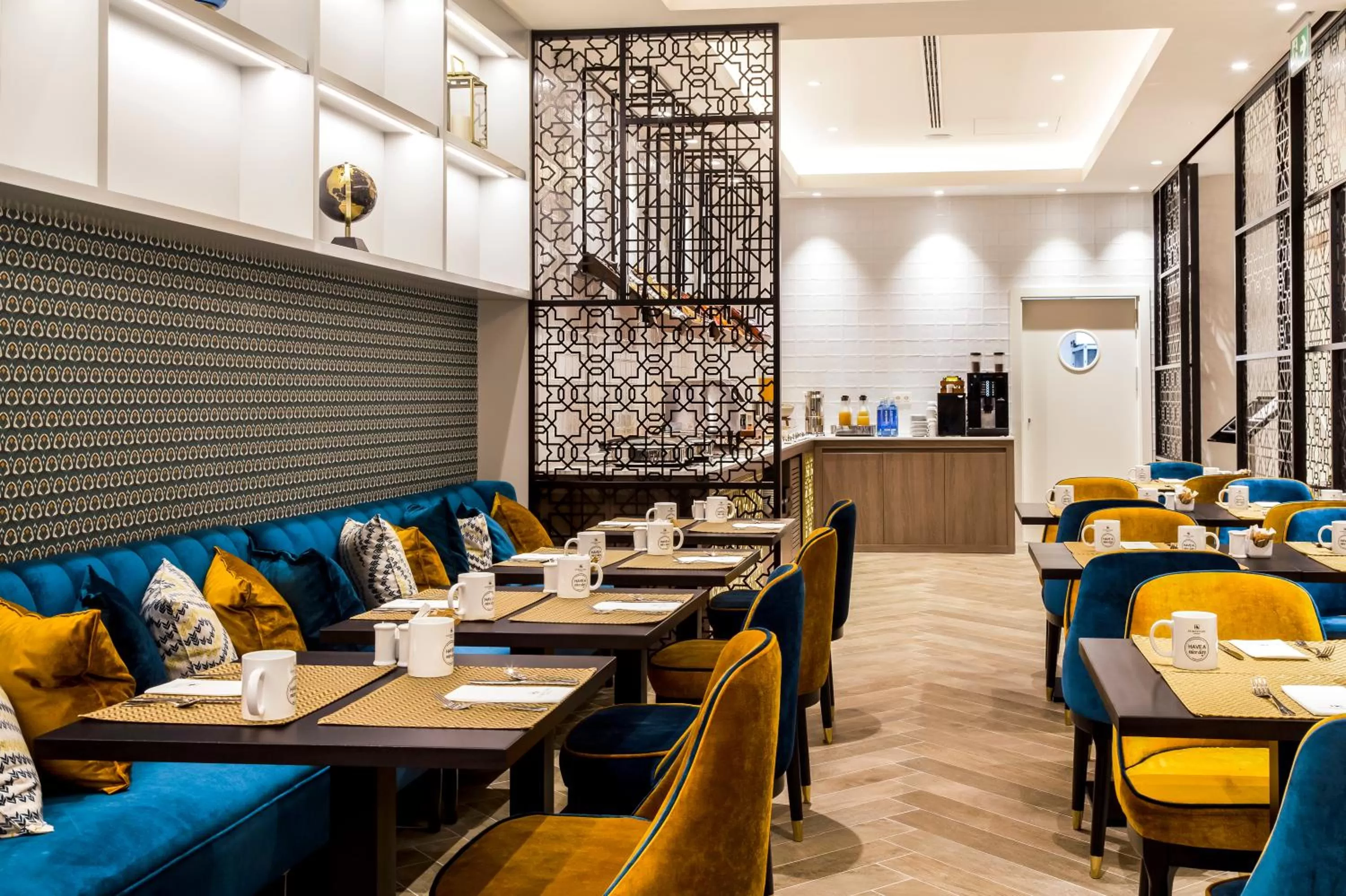 Lounge or bar in Eurostars Puerta Real