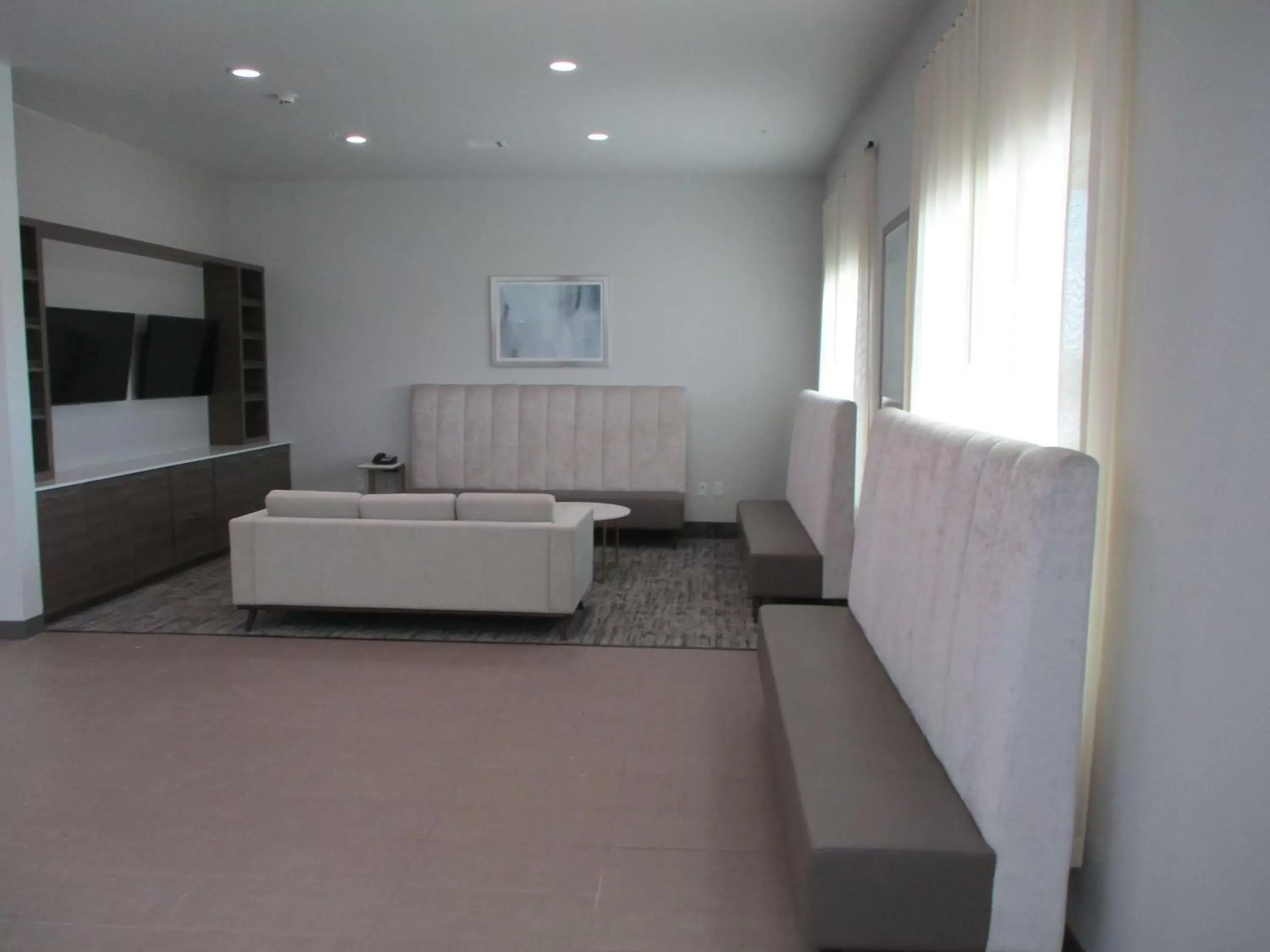 Lobby or reception, Seating Area in Best Western Plus Chickasha Inn