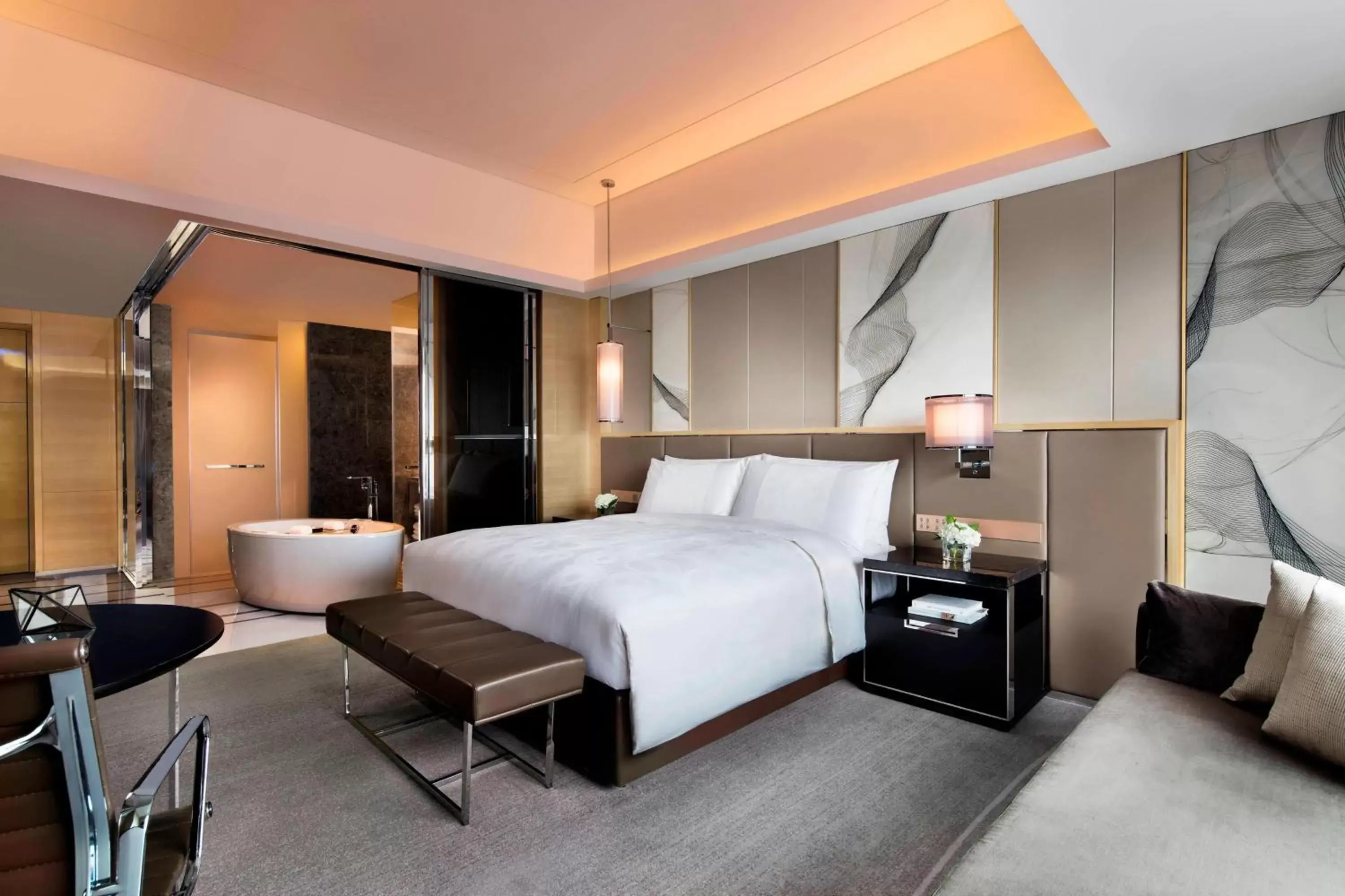 Photo of the whole room, Bed in JW Marriott Hotel Chengdu