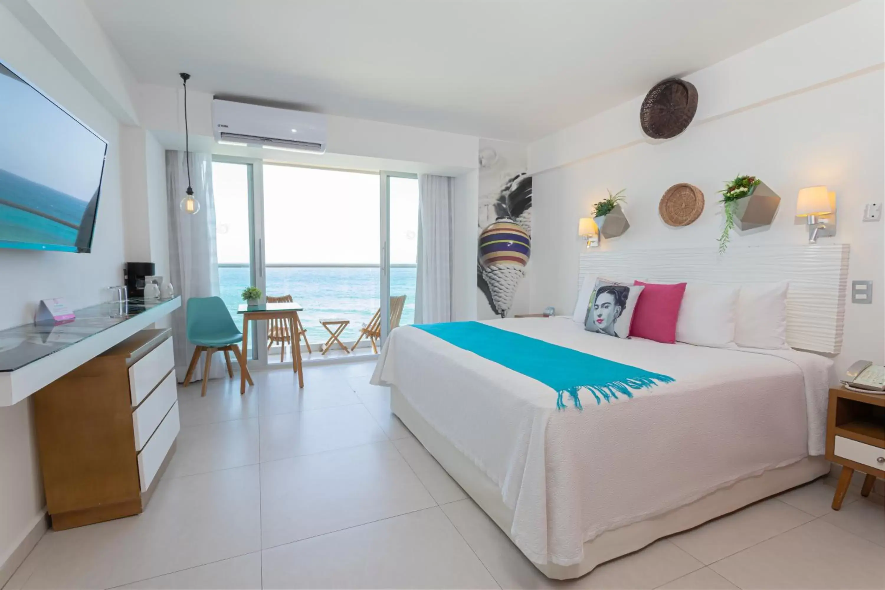 Bed in Mia Reef Isla Mujeres Cancun All Inclusive Resort