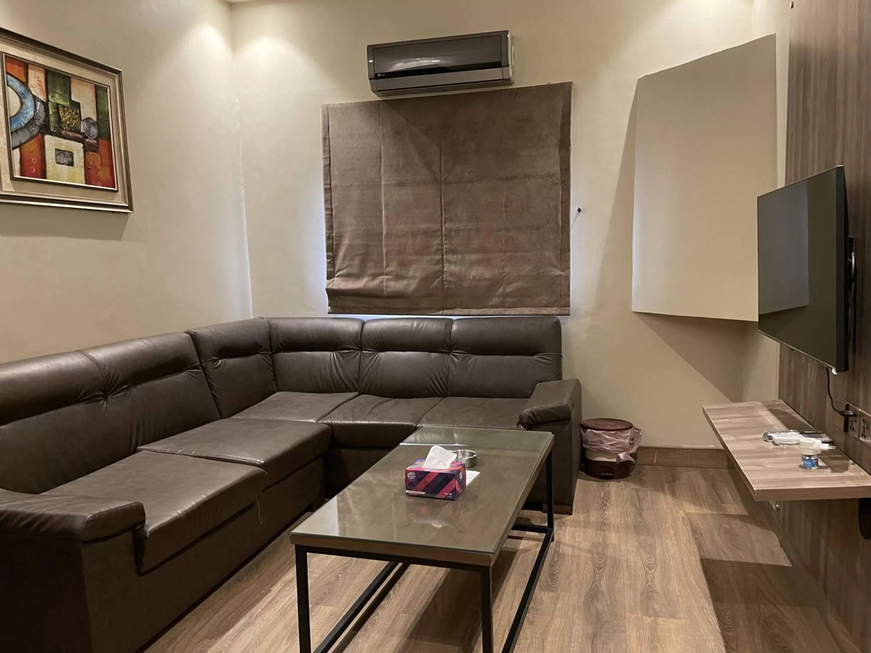 Living room in Hamsun Shahrah-e-Faisal