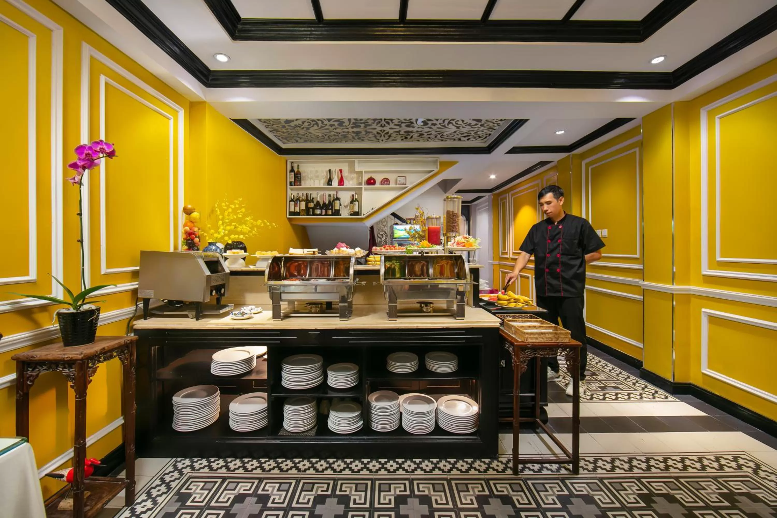 Staff in Lavender Central Hotel & Spa Hanoi