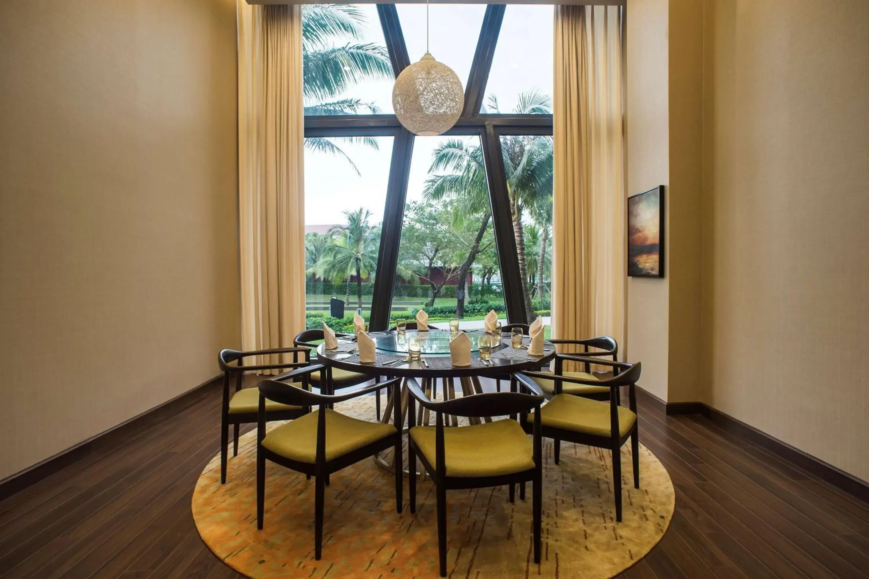 Restaurant/places to eat, Dining Area in Radisson Blu Resort Phu Quoc
