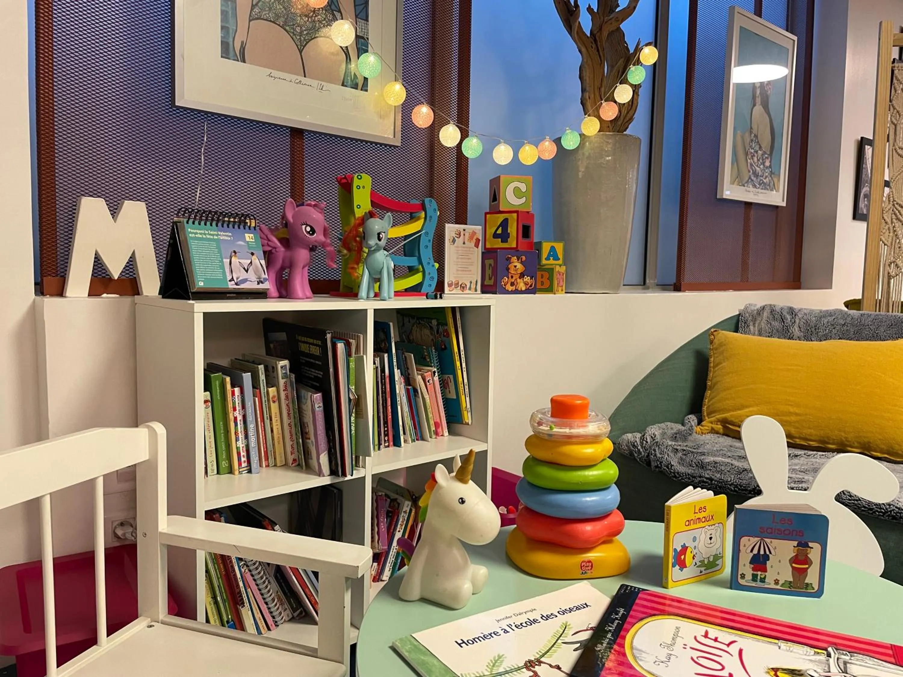 children in Mercure Toulouse Centre Saint-Georges