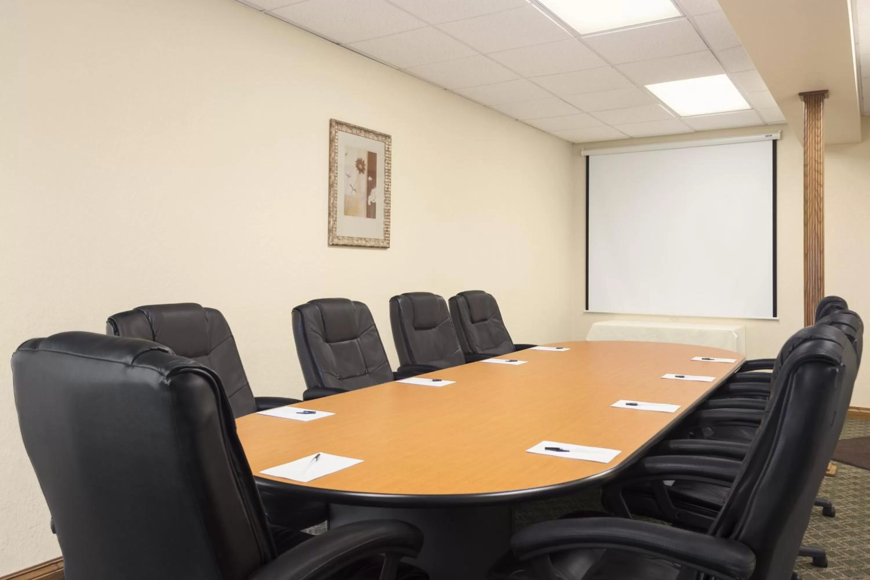 Meeting/conference room in Country Inn & Suites by Radisson, Lincoln North Hotel and Conference Center, NE