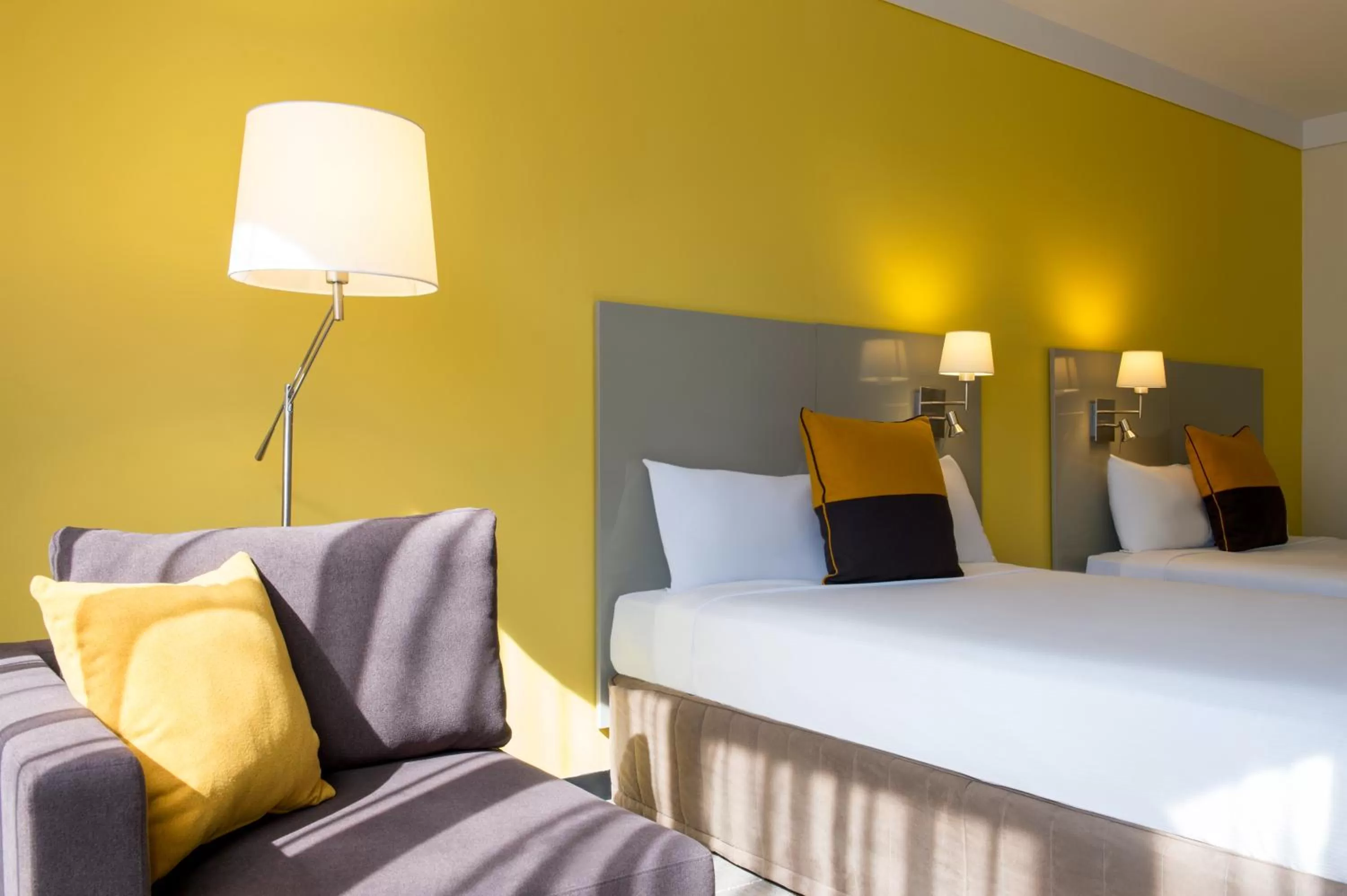 Bed in Novotel Sydney Central