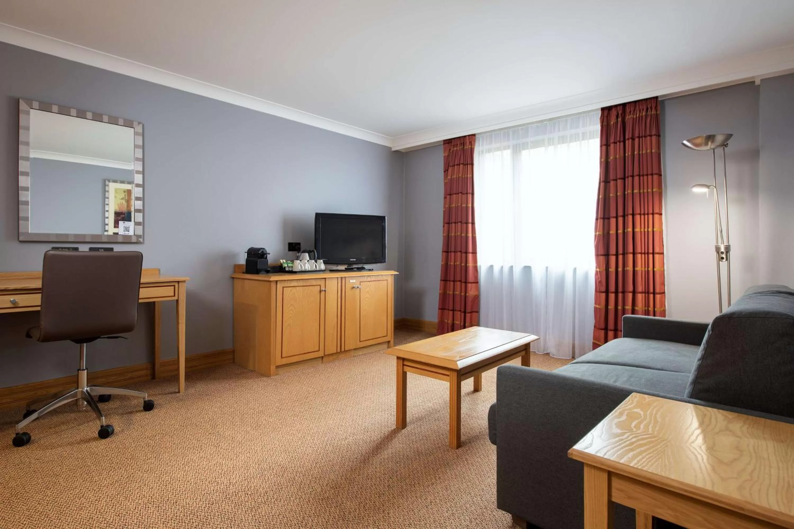 Bedroom in DoubleTree by Hilton Swindon Hotel