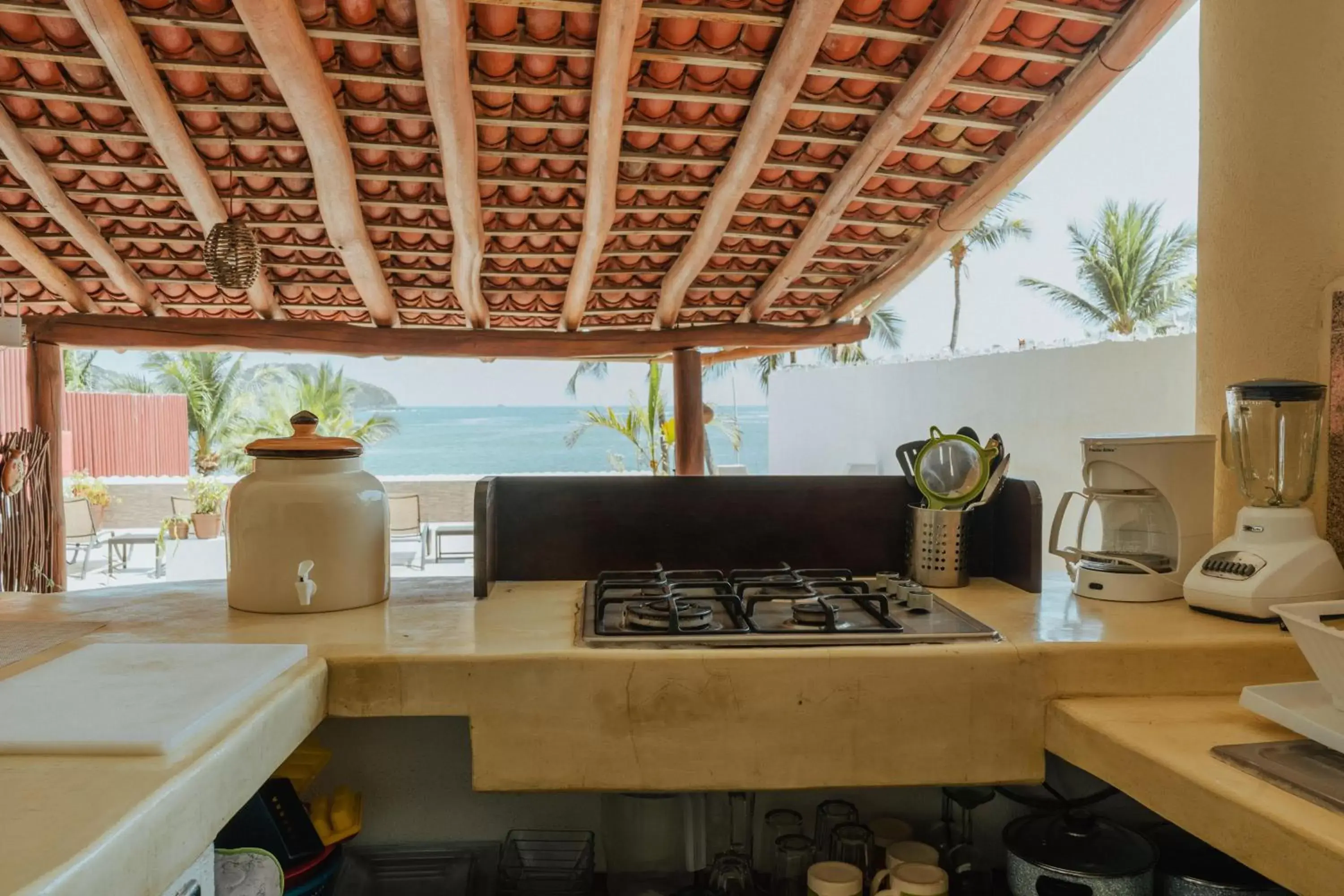 Kitchen or kitchenette, Kitchen/Kitchenette in Arena Suites