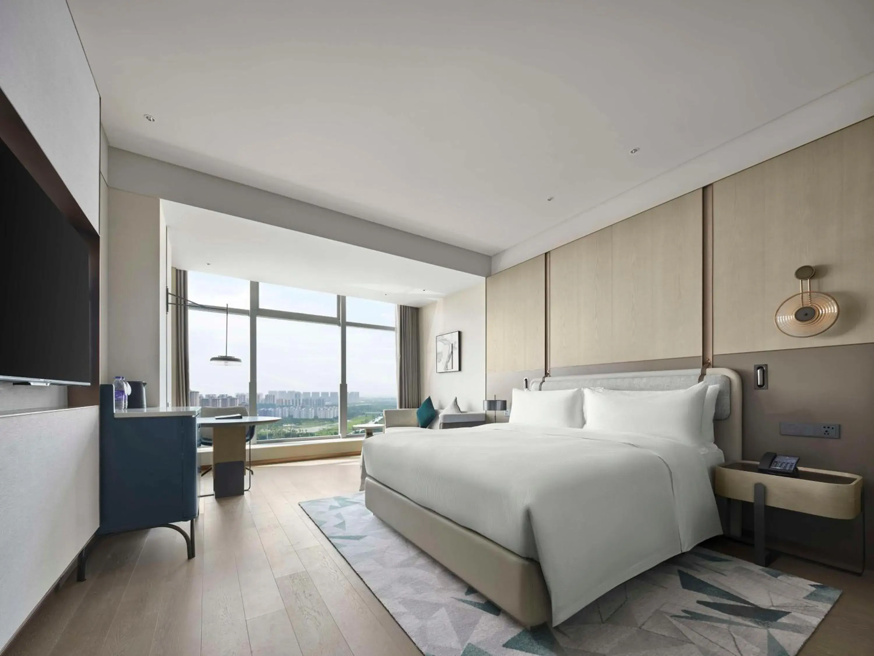 Deluxe King Room in Doubletree By Hilton Rugao Deluxe King Room in Doubletree By Hilton Rugao