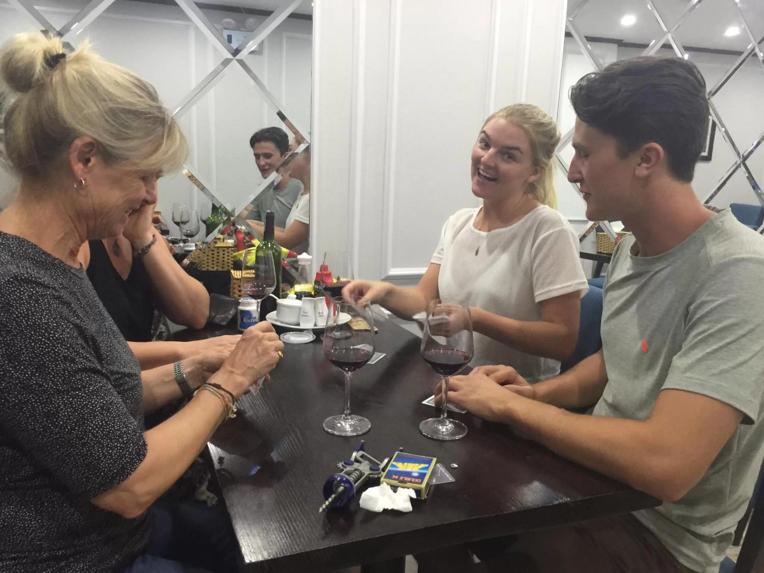 Restaurant/places to eat in MayFlower Hotel- Central Old Quarter